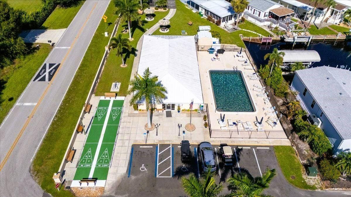 3127 BAYSIDE PARKWAY, Punta Gorda, FL 33982 3127 BAYSIDE PARKWAY, Punta Gorda, FL 33982