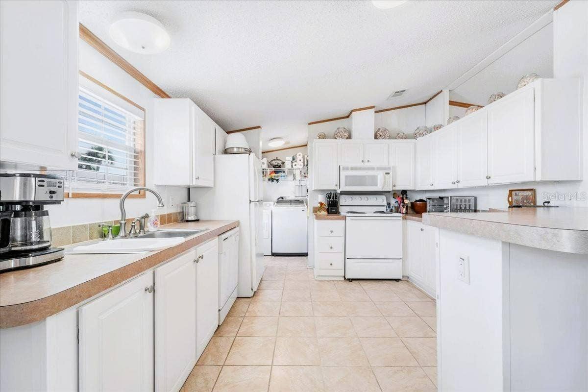 3127 BAYSIDE PARKWAY, Punta Gorda, FL 33982 3127 BAYSIDE PARKWAY, Punta Gorda, FL 33982