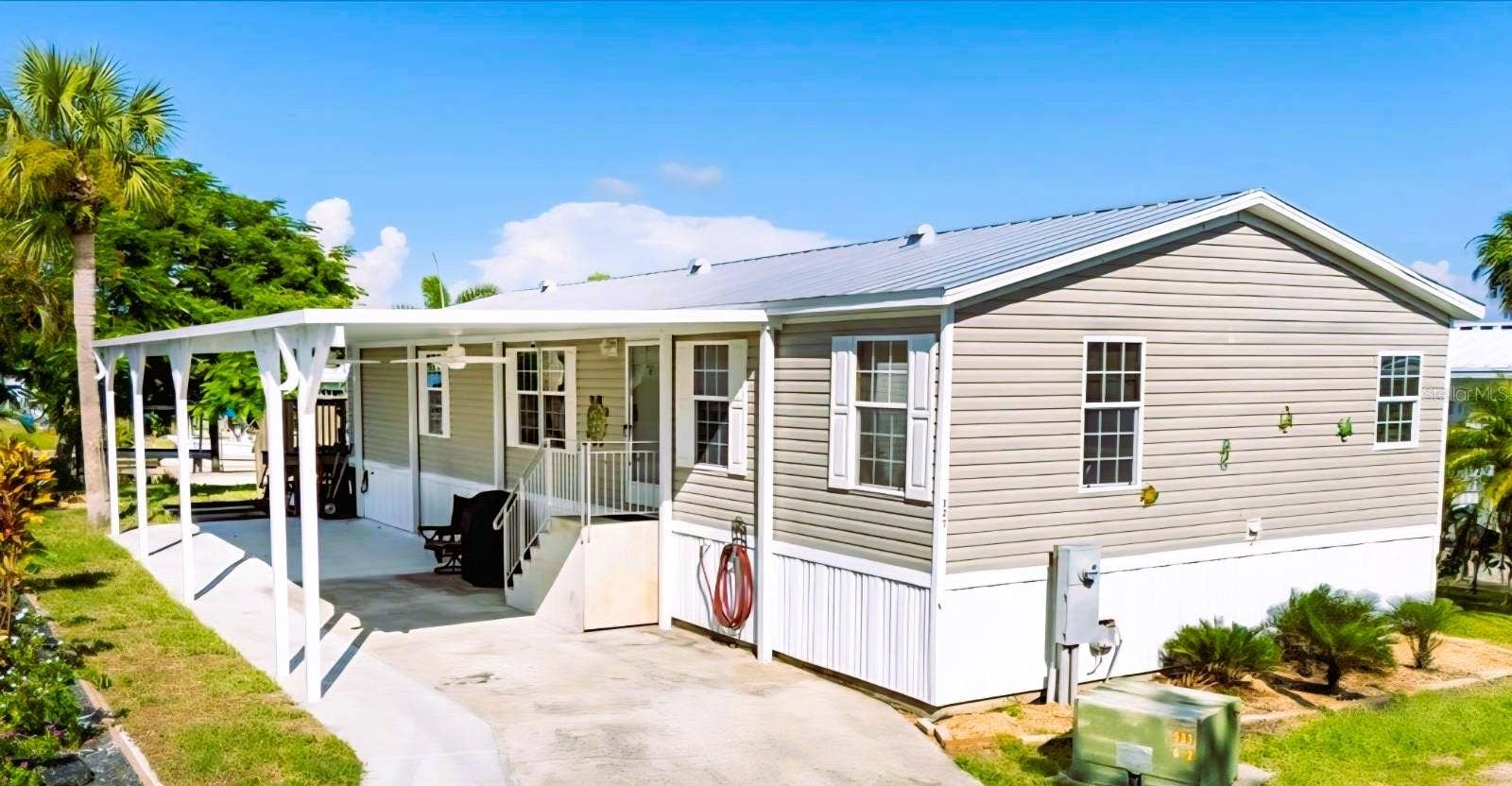 3127 BAYSIDE PARKWAY, Punta Gorda, FL 33982 3127 BAYSIDE PARKWAY, Punta Gorda, FL 33982