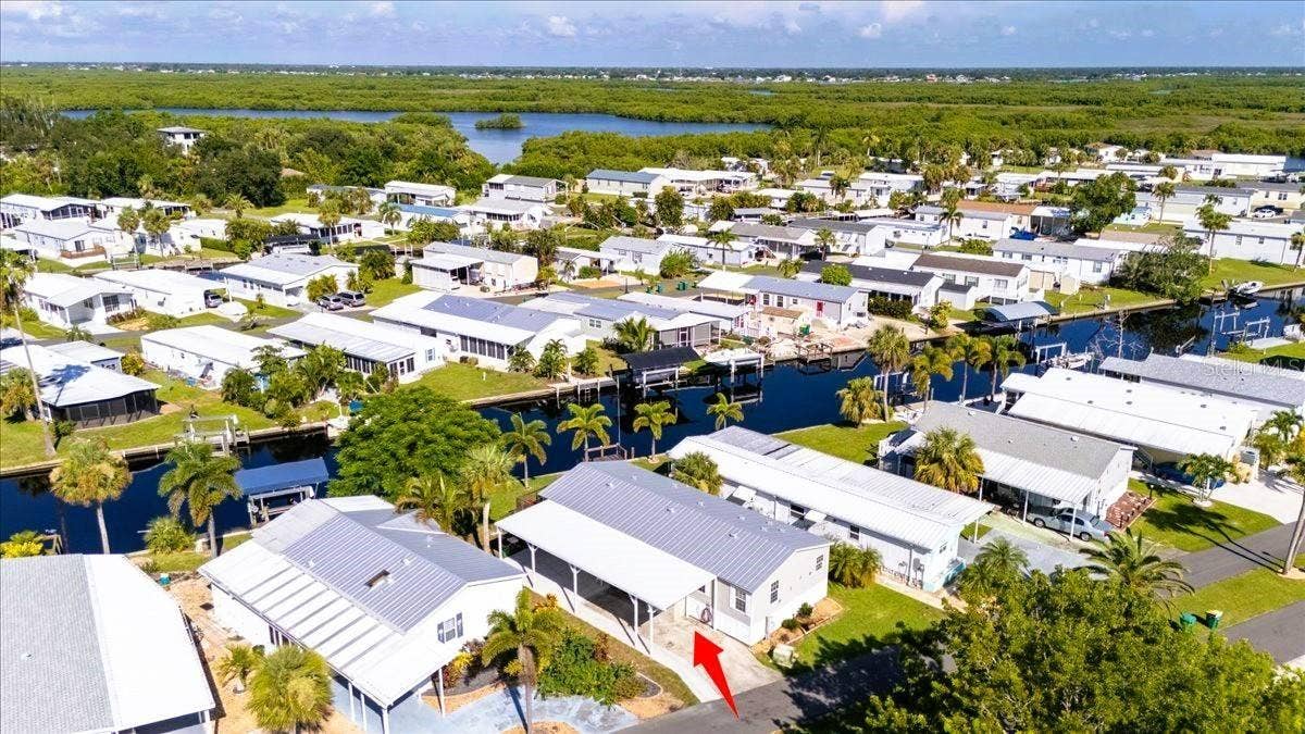 3127 BAYSIDE PARKWAY, Punta Gorda, FL 33982 3127 BAYSIDE PARKWAY, Punta Gorda, FL 33982