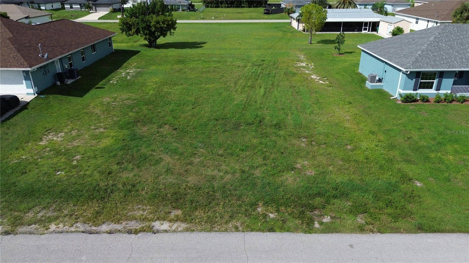 2045 NE 24TH TERRACE, #33, Cape Coral, FL 33909