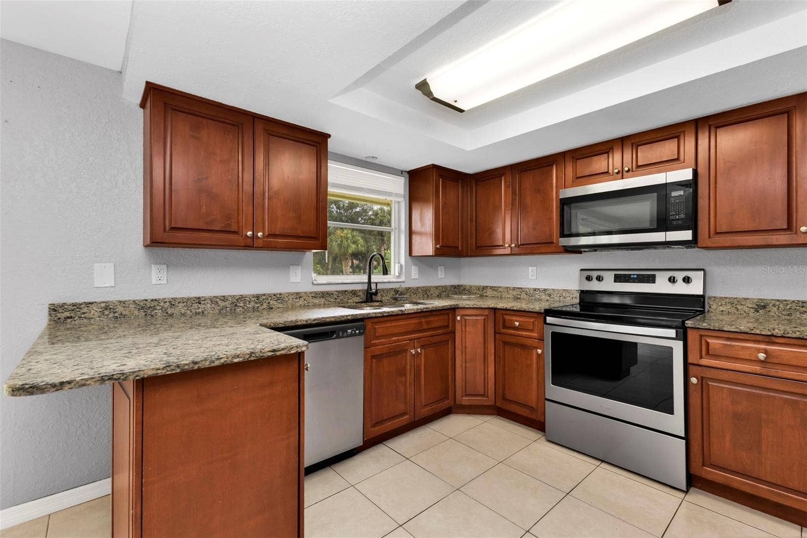 424 VANNELL STREET, Port Charlotte, FL 33954 Kitchen