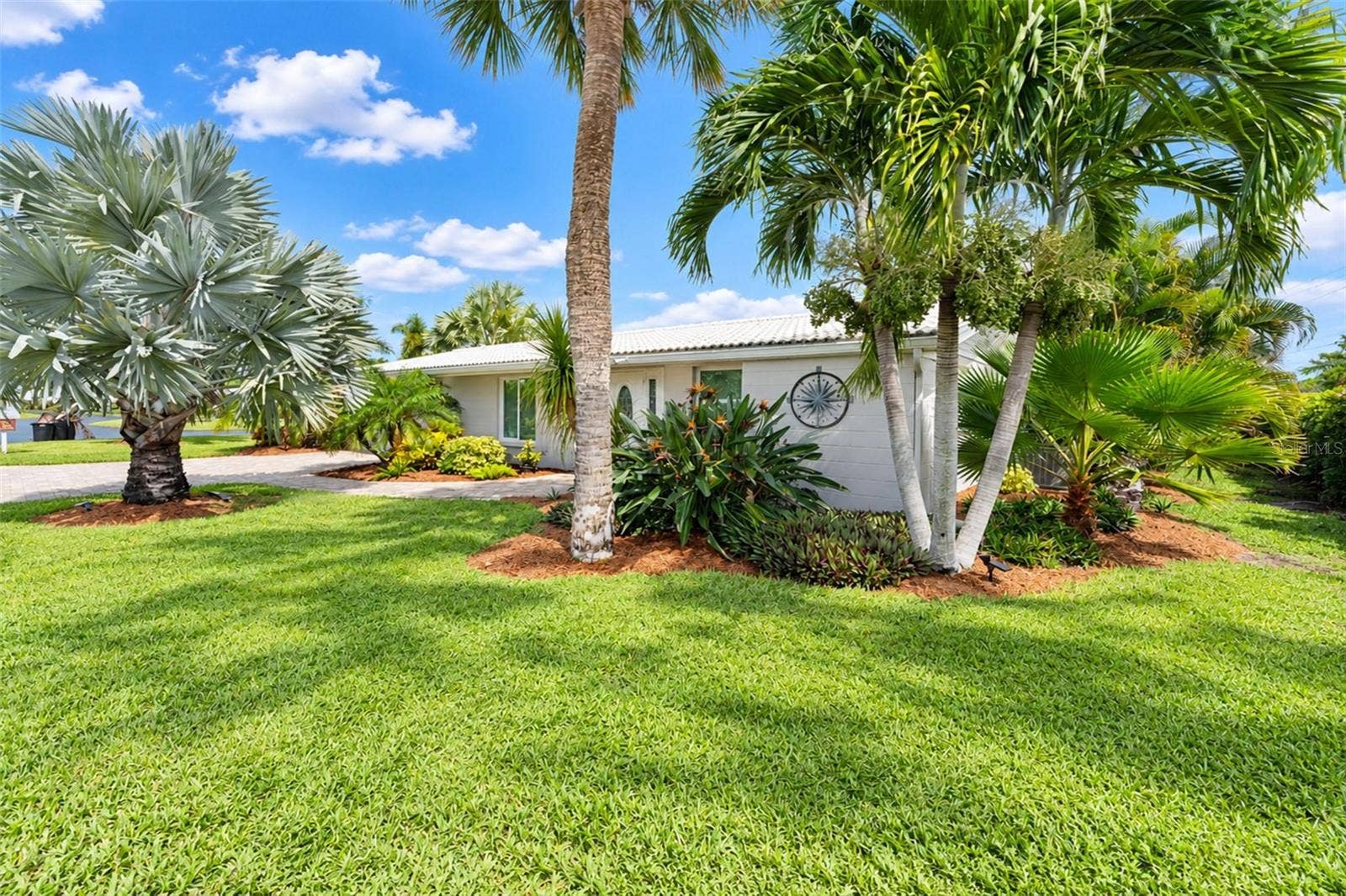 1 OAKWOOD DRIVE N, #1, Englewood, FL 34223 1 OAKWOOD DRIVE N, #1, Englewood, FL 34223