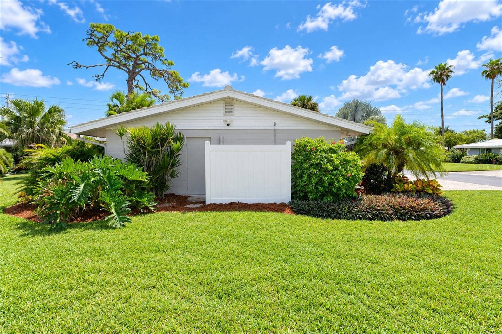 1 OAKWOOD DRIVE N, #1, Englewood, FL 34223 1 OAKWOOD DRIVE N, #1, Englewood, FL 34223