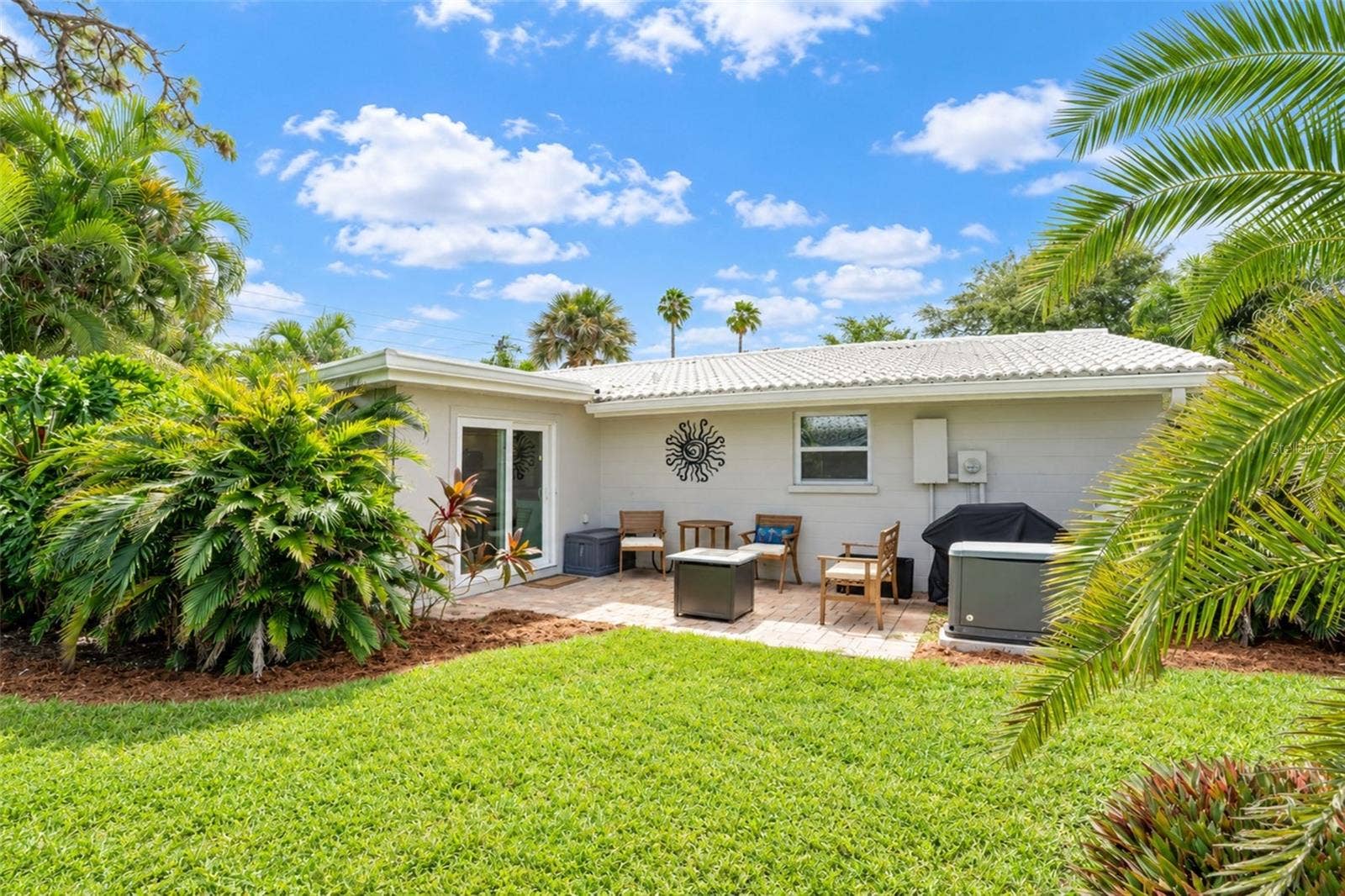1 OAKWOOD DRIVE N, #1, Englewood, FL 34223 1 OAKWOOD DRIVE N, #1, Englewood, FL 34223