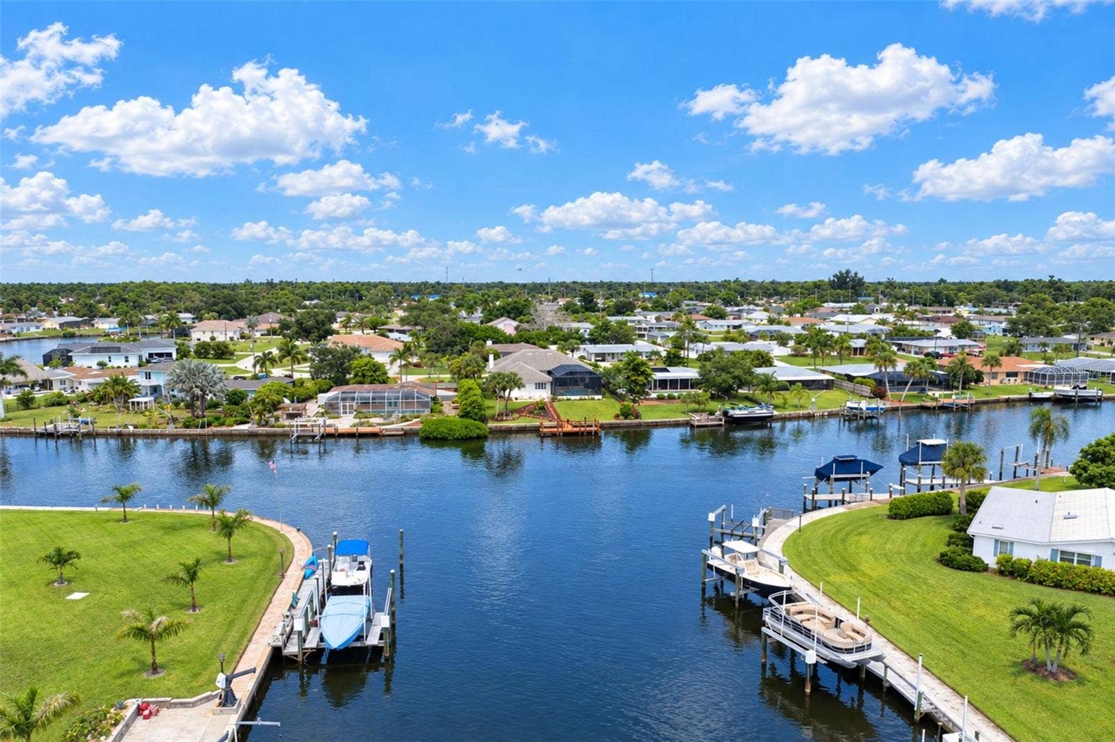 1 OAKWOOD DRIVE N, #1, Englewood, FL 34223 1 OAKWOOD DRIVE N, #1, Englewood, FL 34223