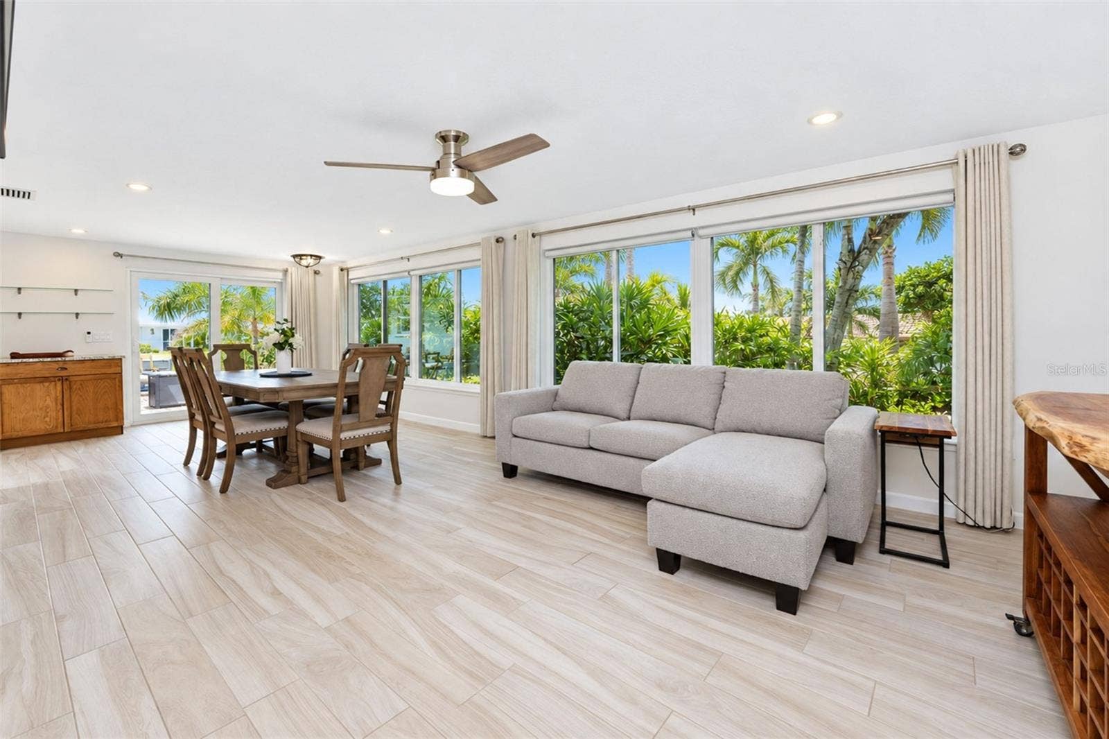 1 OAKWOOD DRIVE N, #1, Englewood, FL 34223 1 OAKWOOD DRIVE N, #1, Englewood, FL 34223