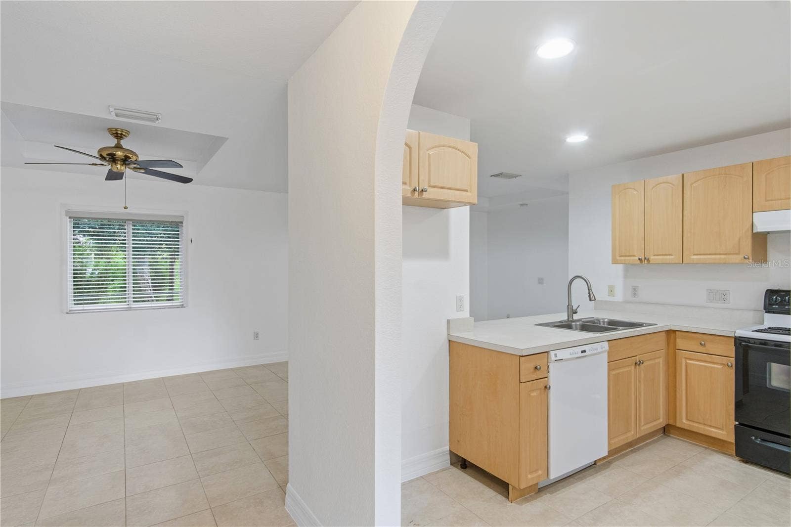 17433 HARRIS AVENUE, Port Charlotte, FL 33948 Kitchen / living room