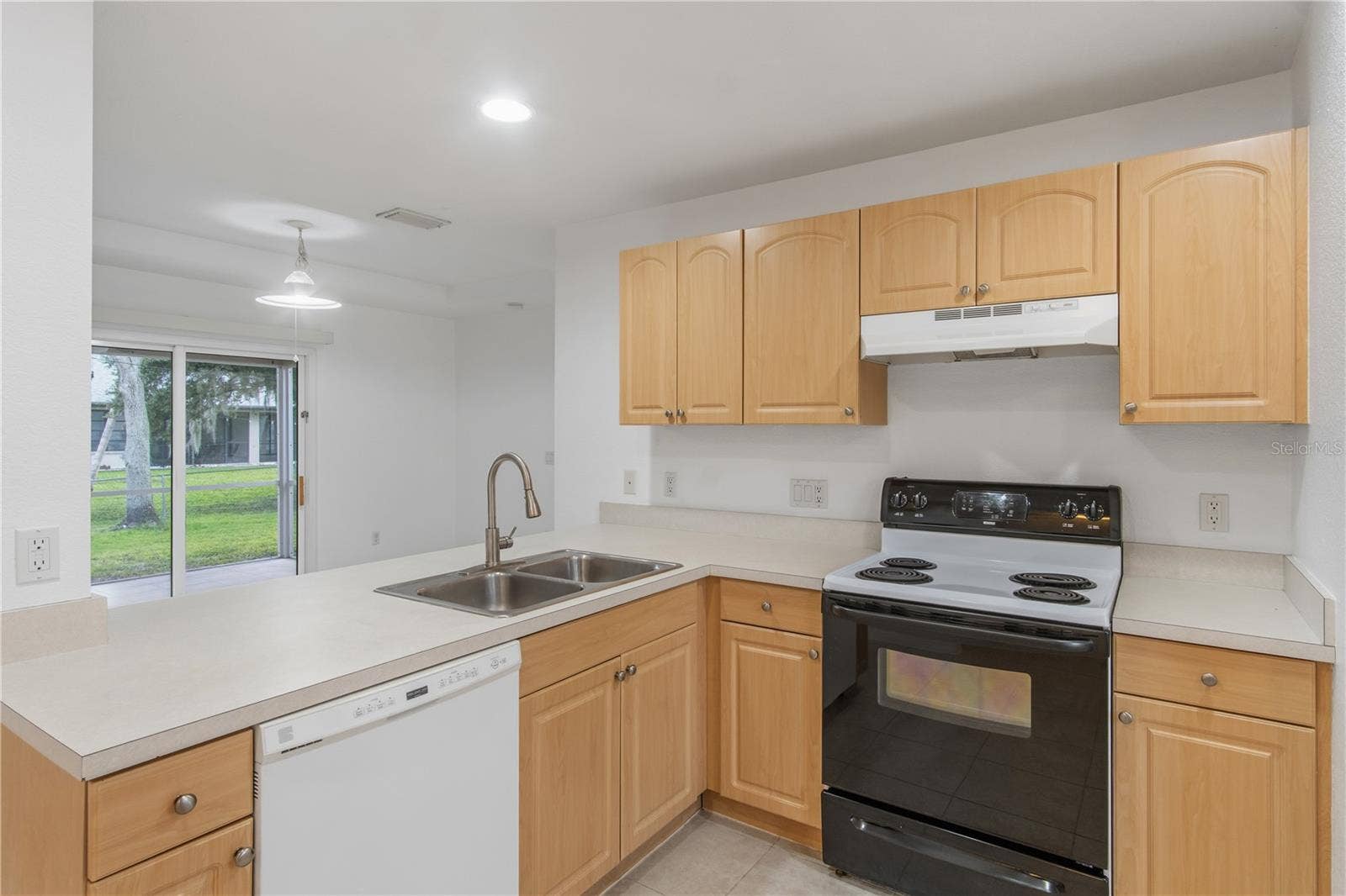 17433 HARRIS AVENUE, Port Charlotte, FL 33948 Kitchen