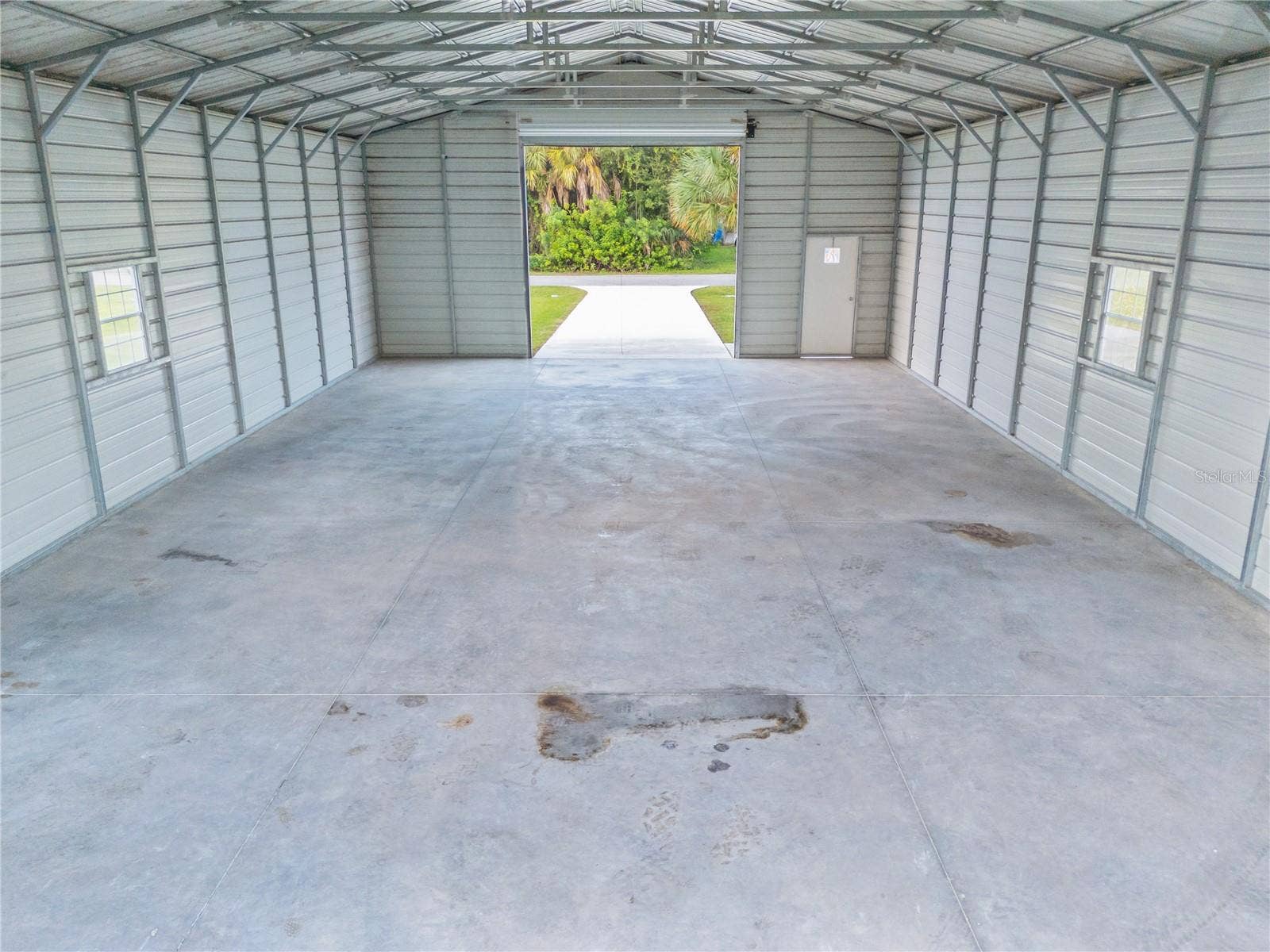 17433 HARRIS AVENUE, Port Charlotte, FL 33948 Detached garage