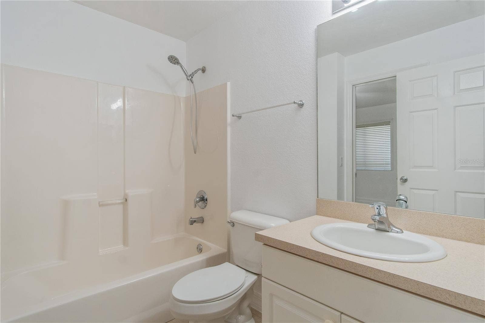 17433 HARRIS AVENUE, Port Charlotte, FL 33948 Guest bathroom