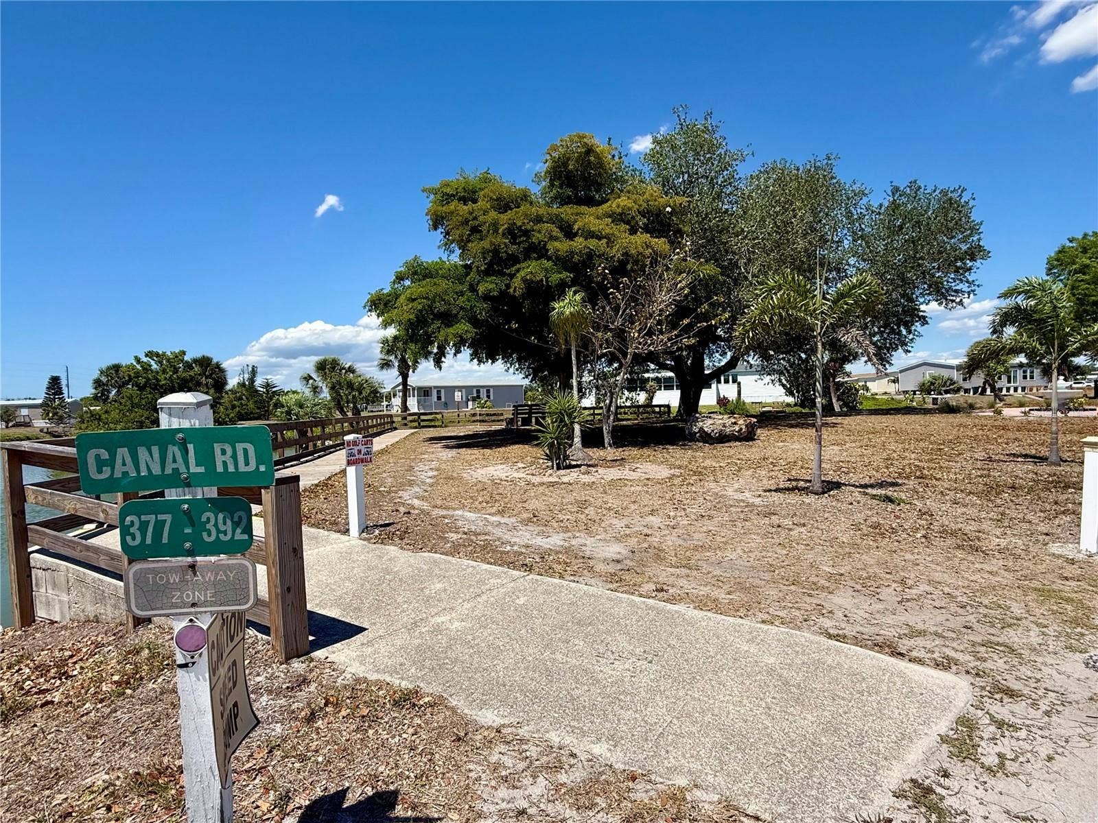 Community dog park