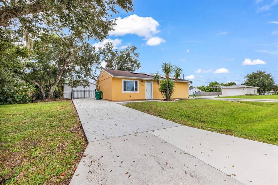 Property photo for 21427 MICHIGAN AVENUE, Port Charlotte, FL