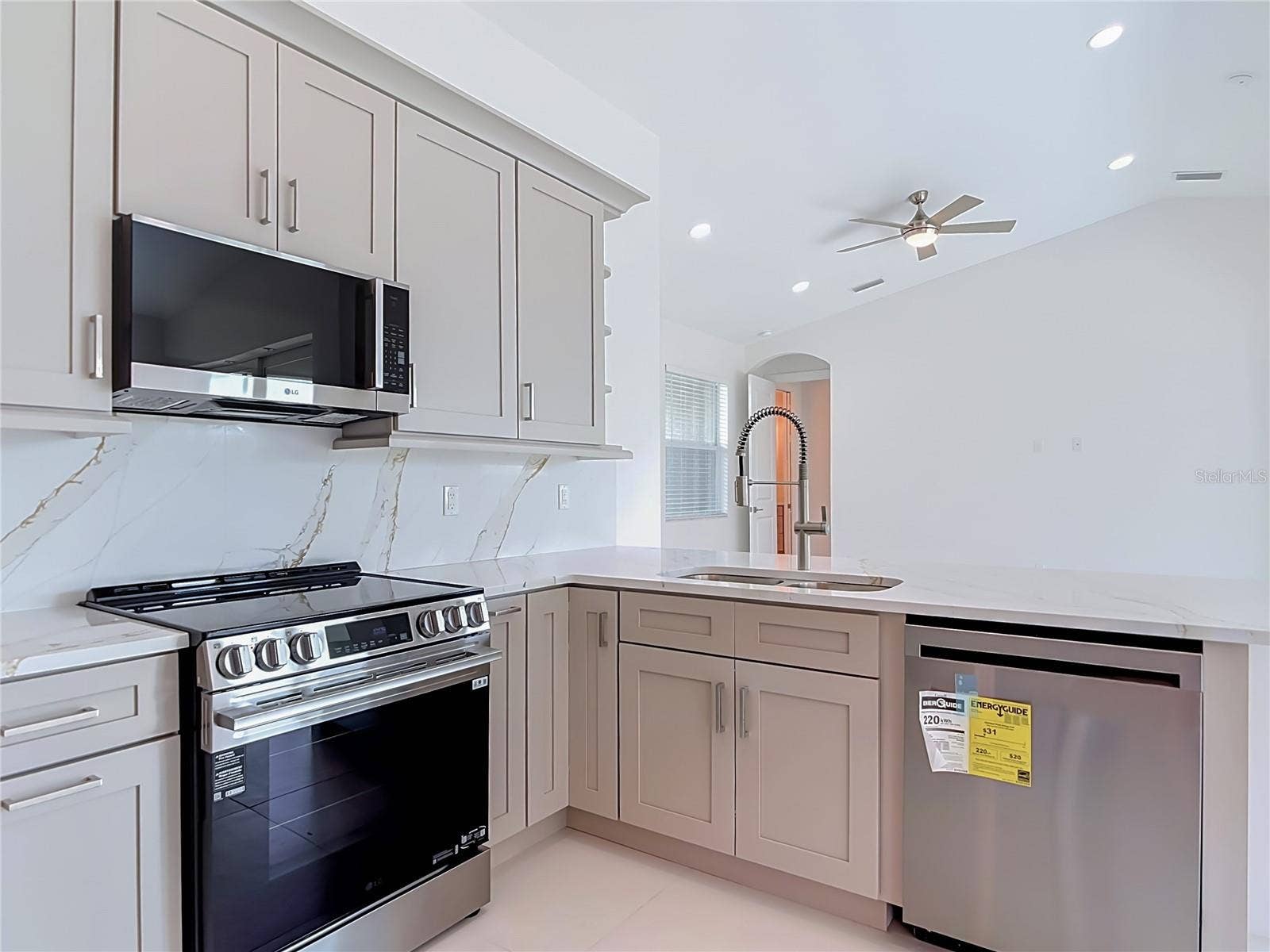 18475 MORRISSON AVENUE, Port Charlotte, FL 33948 18475 MORRISSON AVENUE, Port Charlotte, FL 33948