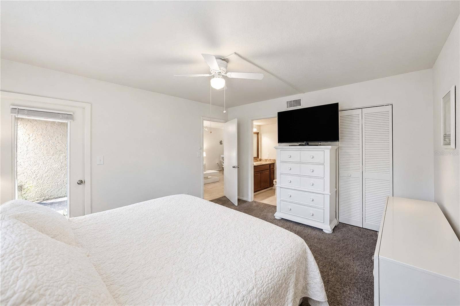 1999 KINGS HIGHWAY, #16B, Port Charlotte, FL 33980