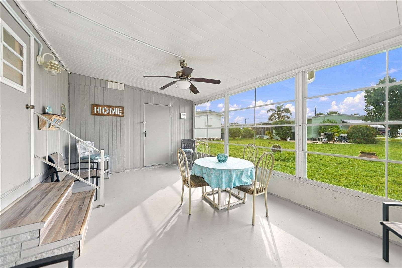 349 BLACKBURN BOULEVARD, North Port, FL 34287 Scrreened in Lanai