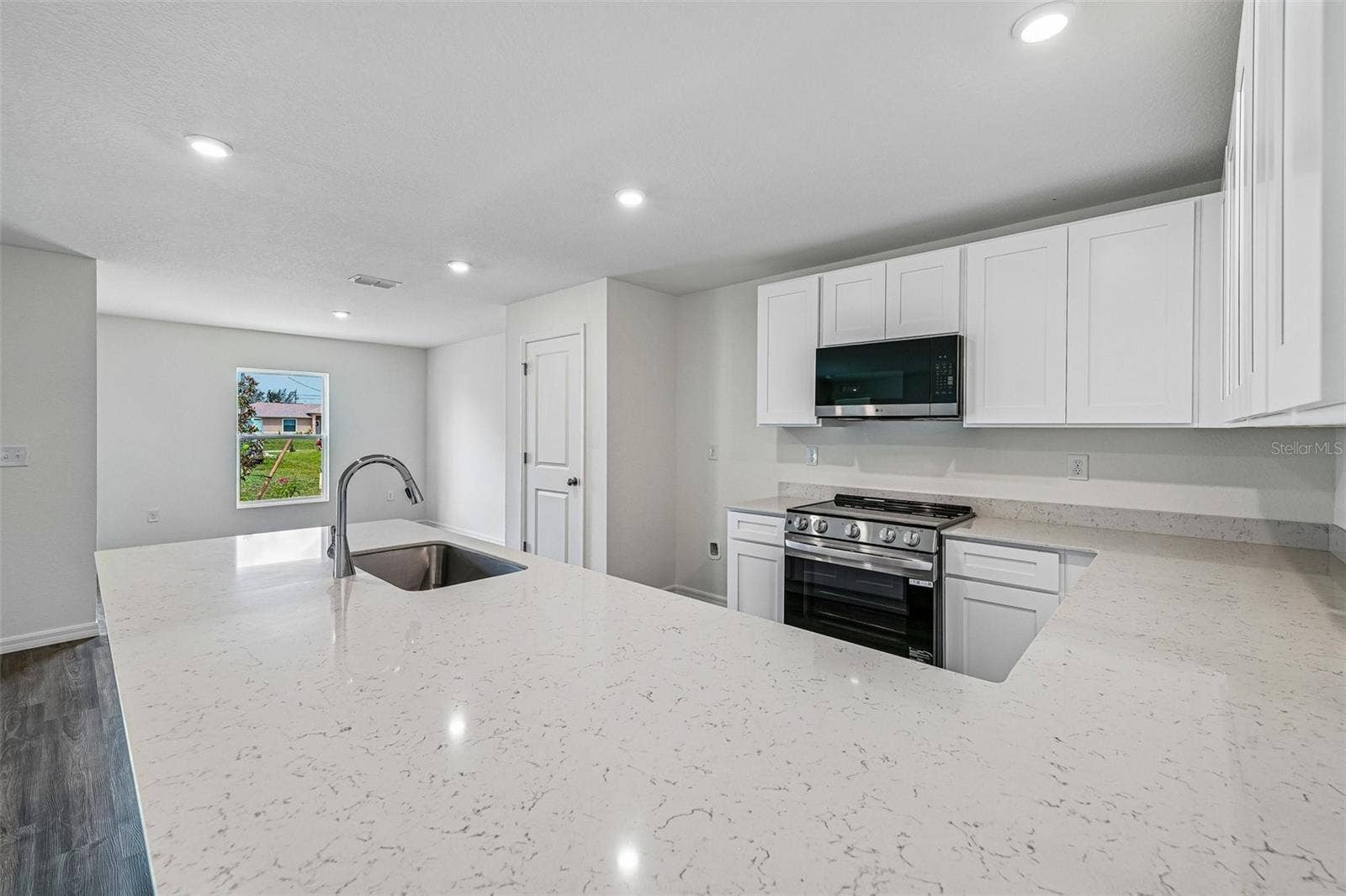 8235 97TH COURT, Vero Beach, FL 32967