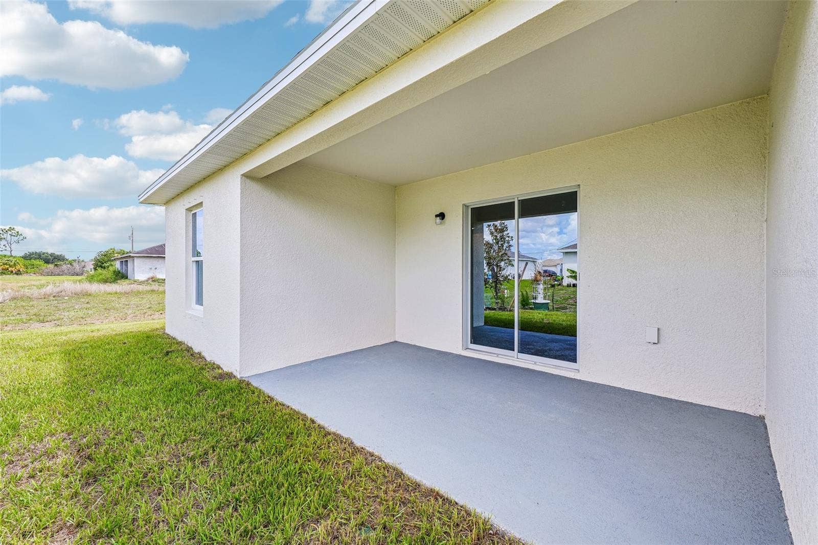 8235 97TH COURT, Vero Beach, FL 32967