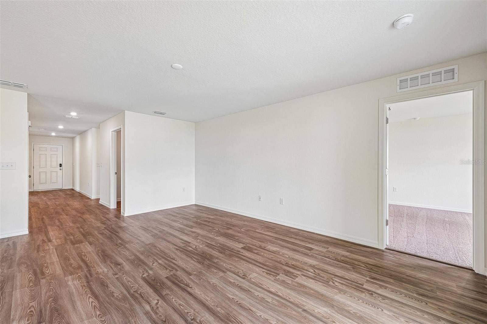8235 97TH COURT, Vero Beach, FL 32967