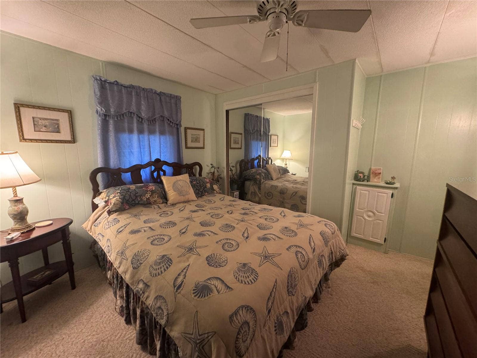 Guest bedroom