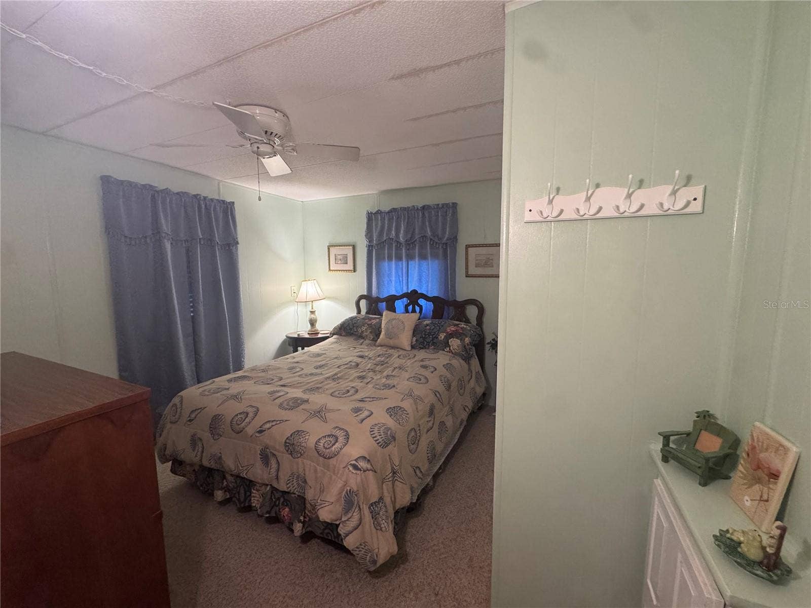 Guest bedroom