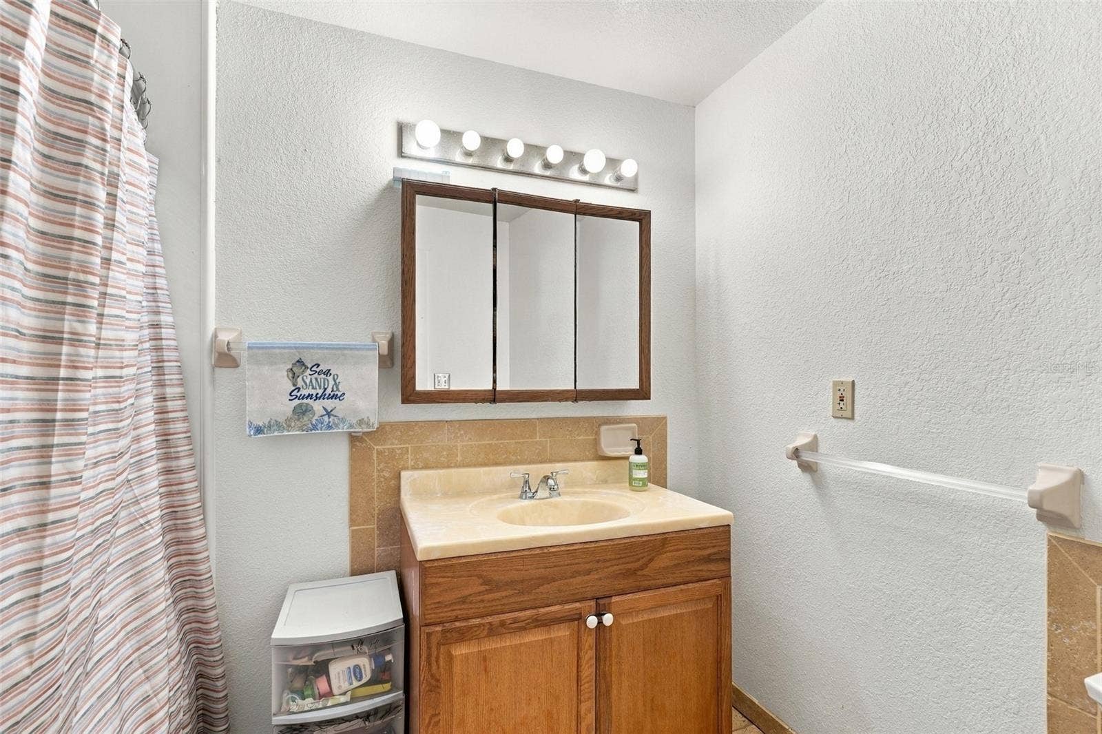 470 RIDGECREST DRIVE, Punta Gorda, FL 33982 470 RIDGECREST DRIVE, Punta Gorda, FL 33982