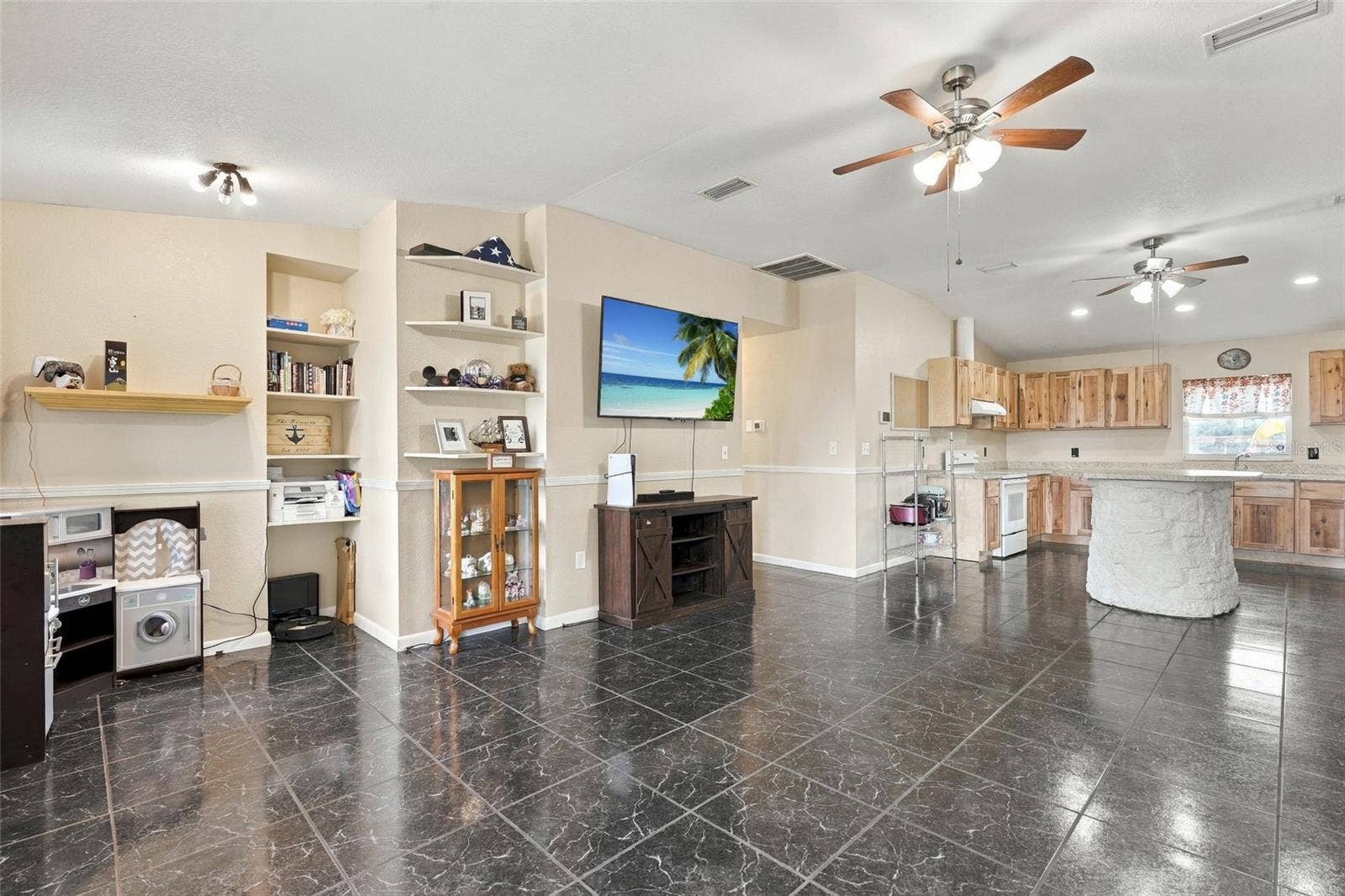 470 RIDGECREST DRIVE, Punta Gorda, FL 33982 470 RIDGECREST DRIVE, Punta Gorda, FL 33982