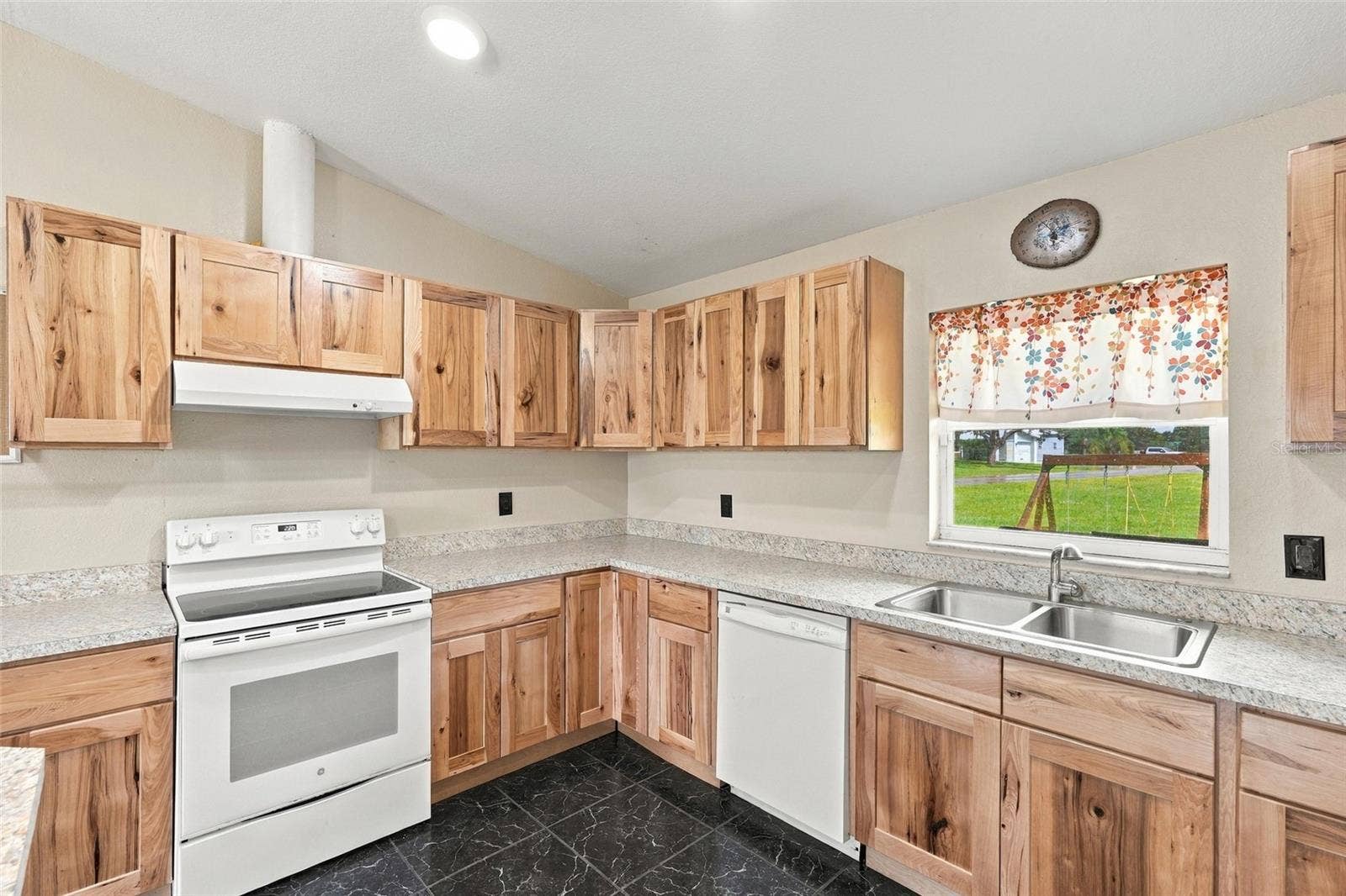 470 RIDGECREST DRIVE, Punta Gorda, FL 33982 470 RIDGECREST DRIVE, Punta Gorda, FL 33982