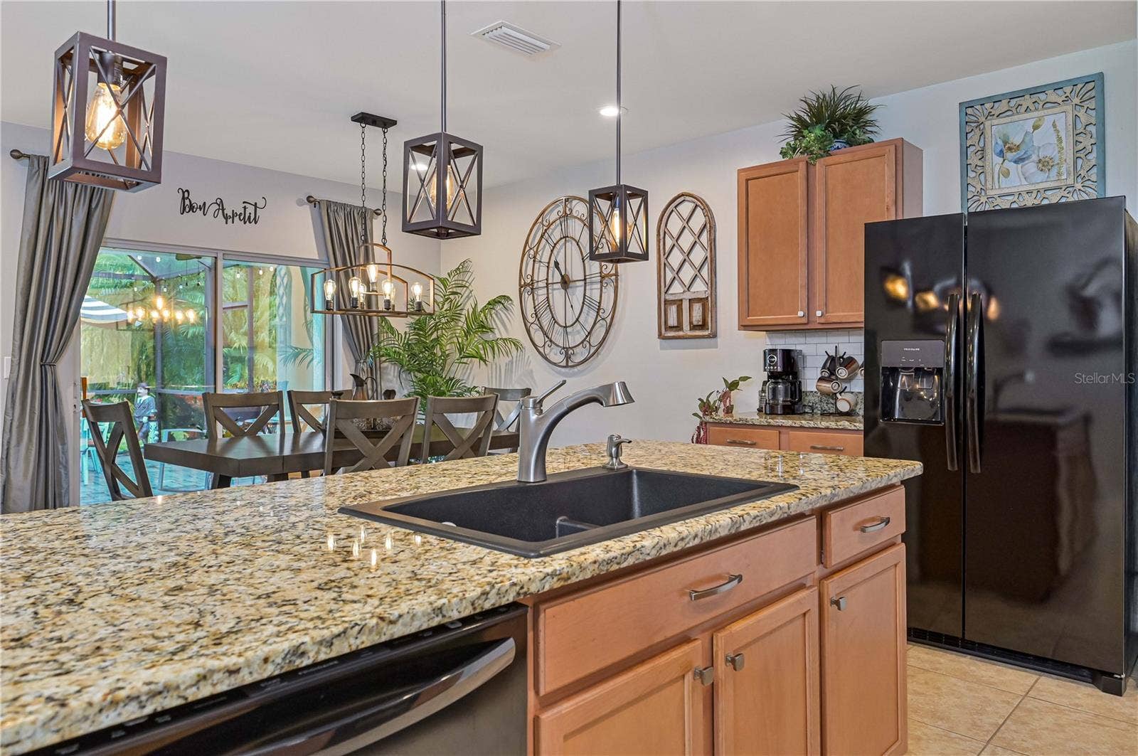7092 MIKASA DRIVE, Punta Gorda, FL 33950 7092 MIKASA DRIVE, Punta Gorda, FL 33950