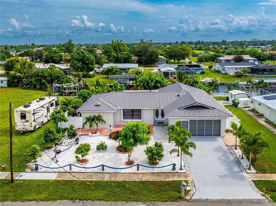 Property photo for 137 DOWLING AVENUE NE, Port Charlotte, FL