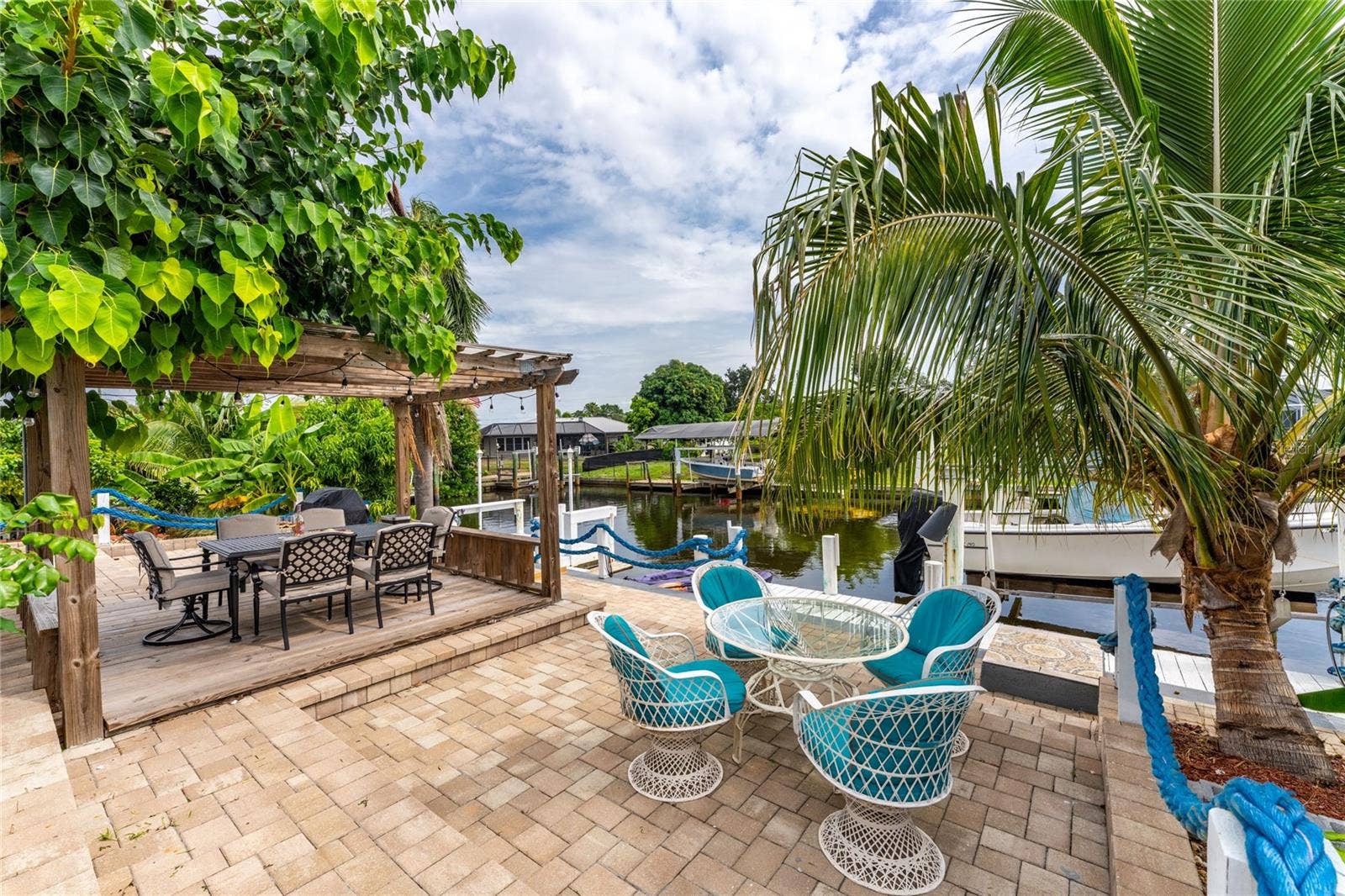 137 DOWLING AVENUE NE, Port Charlotte, FL 33952 137 DOWLING AVENUE NE, Port Charlotte, FL 33952