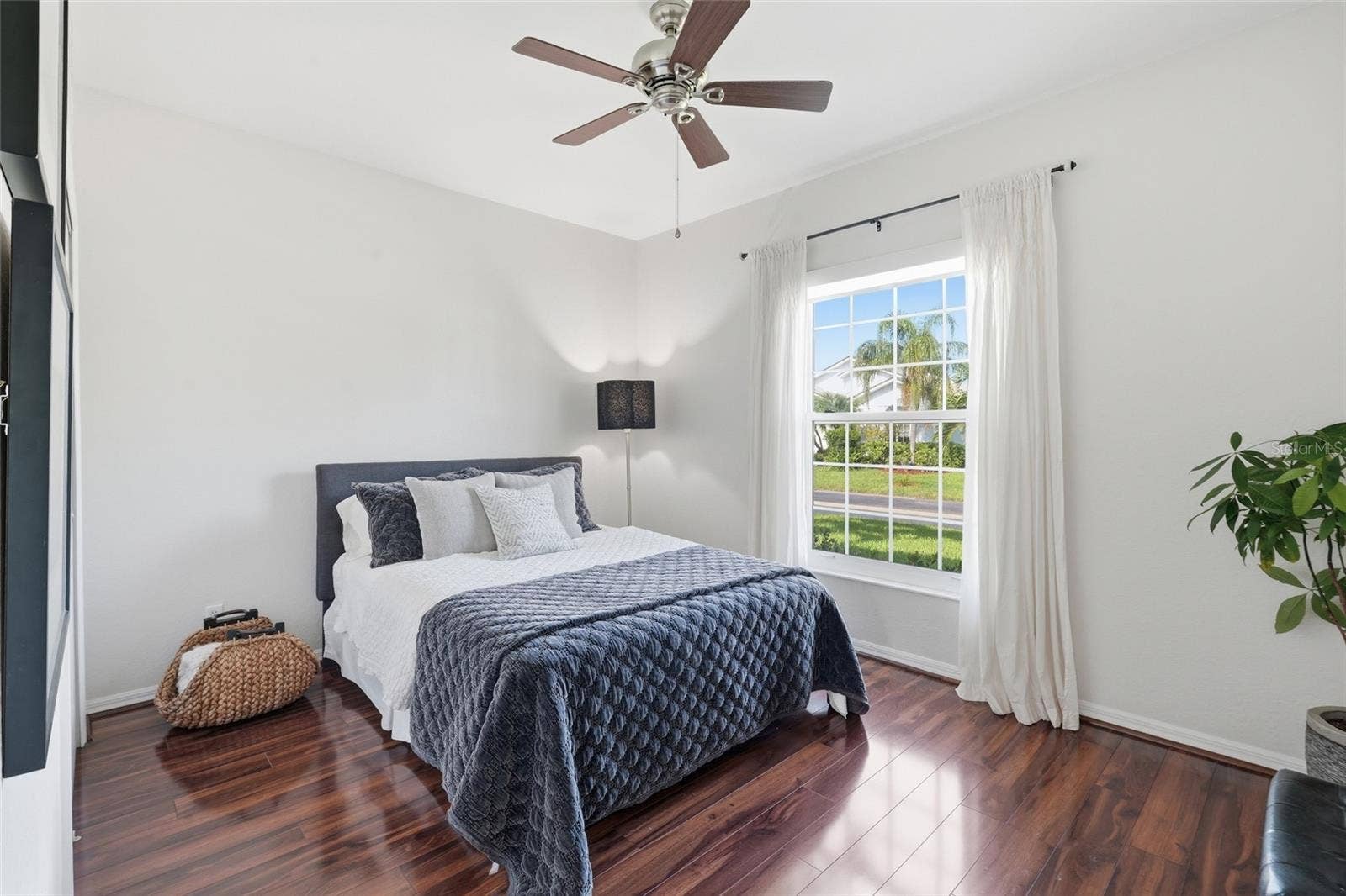 8631 LAKE FRONT COURT, Punta Gorda, FL 33950 8631 LAKE FRONT COURT, Punta Gorda, FL 33950