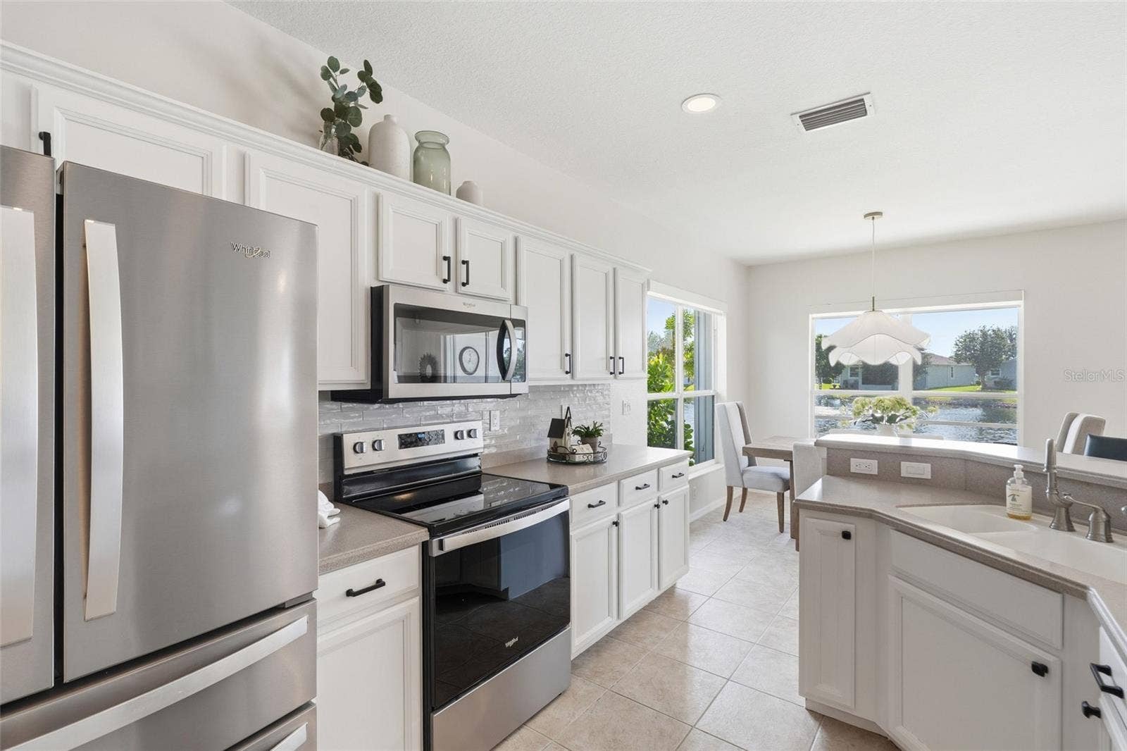 8631 LAKE FRONT COURT, Punta Gorda, FL 33950 8631 LAKE FRONT COURT, Punta Gorda, FL 33950