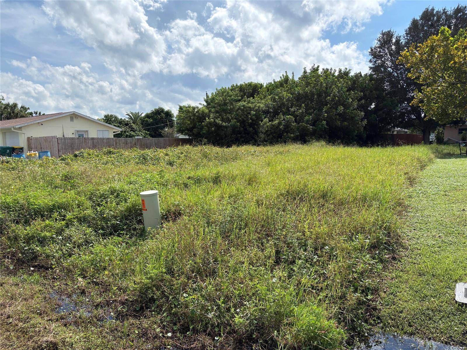 567 LAKEHURST AVENUE NW, Port Charlotte, FL 33952