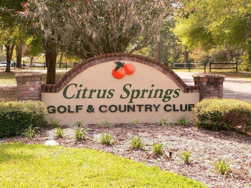 2433 W GREEN COURT, Citrus Springs, FL 34434