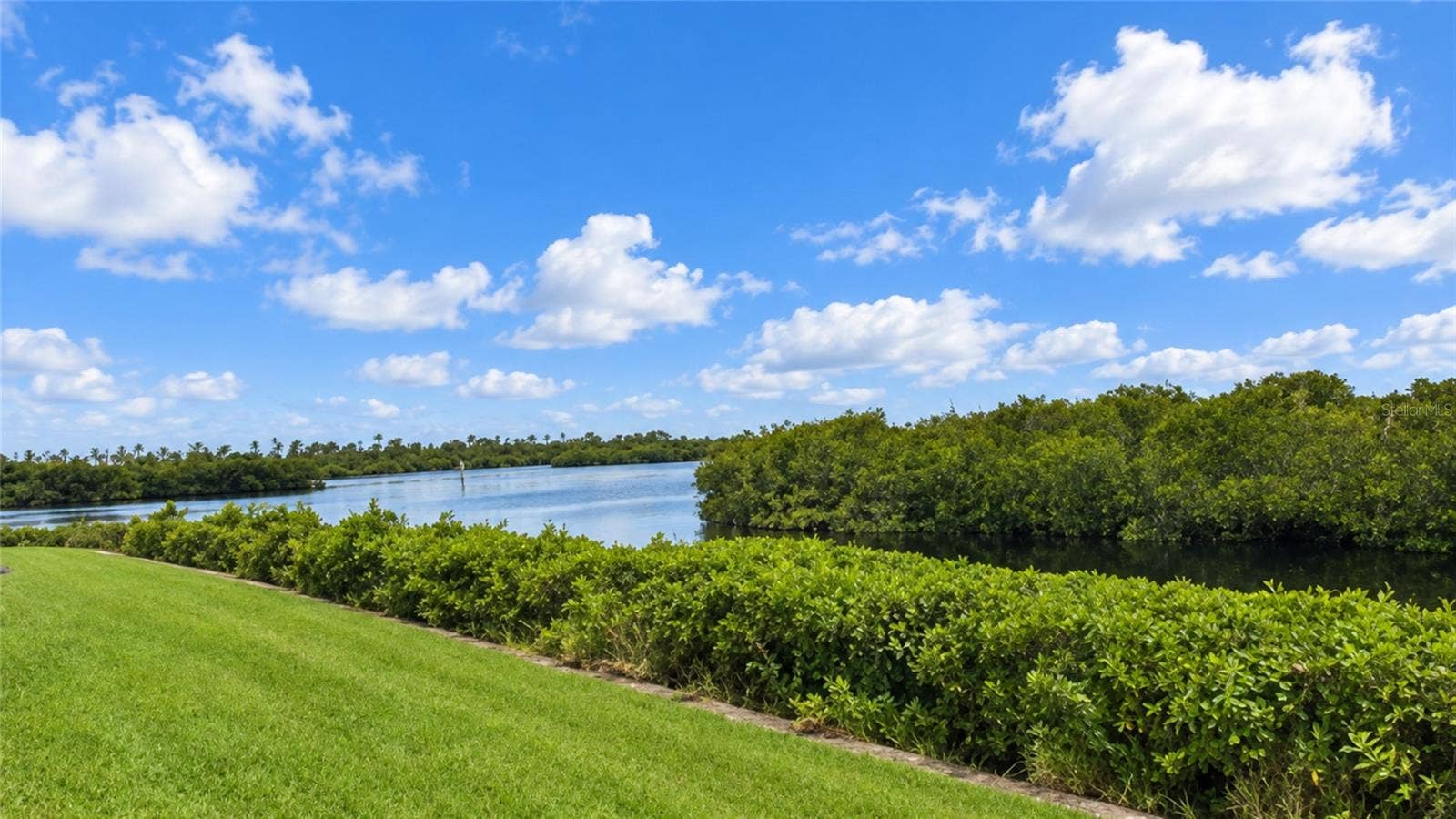 734 BLACKBURN BOULEVARD, North Port, FL 34287 734 BLACKBURN BOULEVARD, North Port, FL 34287