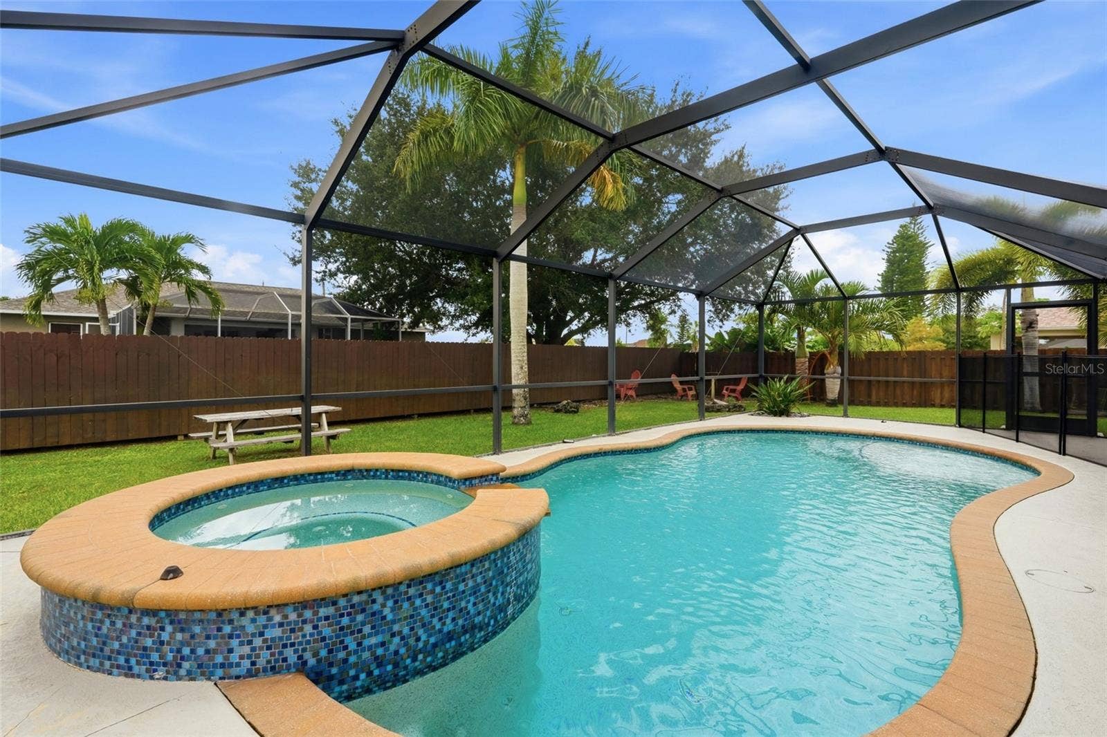 304 NE 20TH TERRACE, Cape Coral, FL 33909 304 NE 20TH TERRACE, Cape Coral, FL 33909
