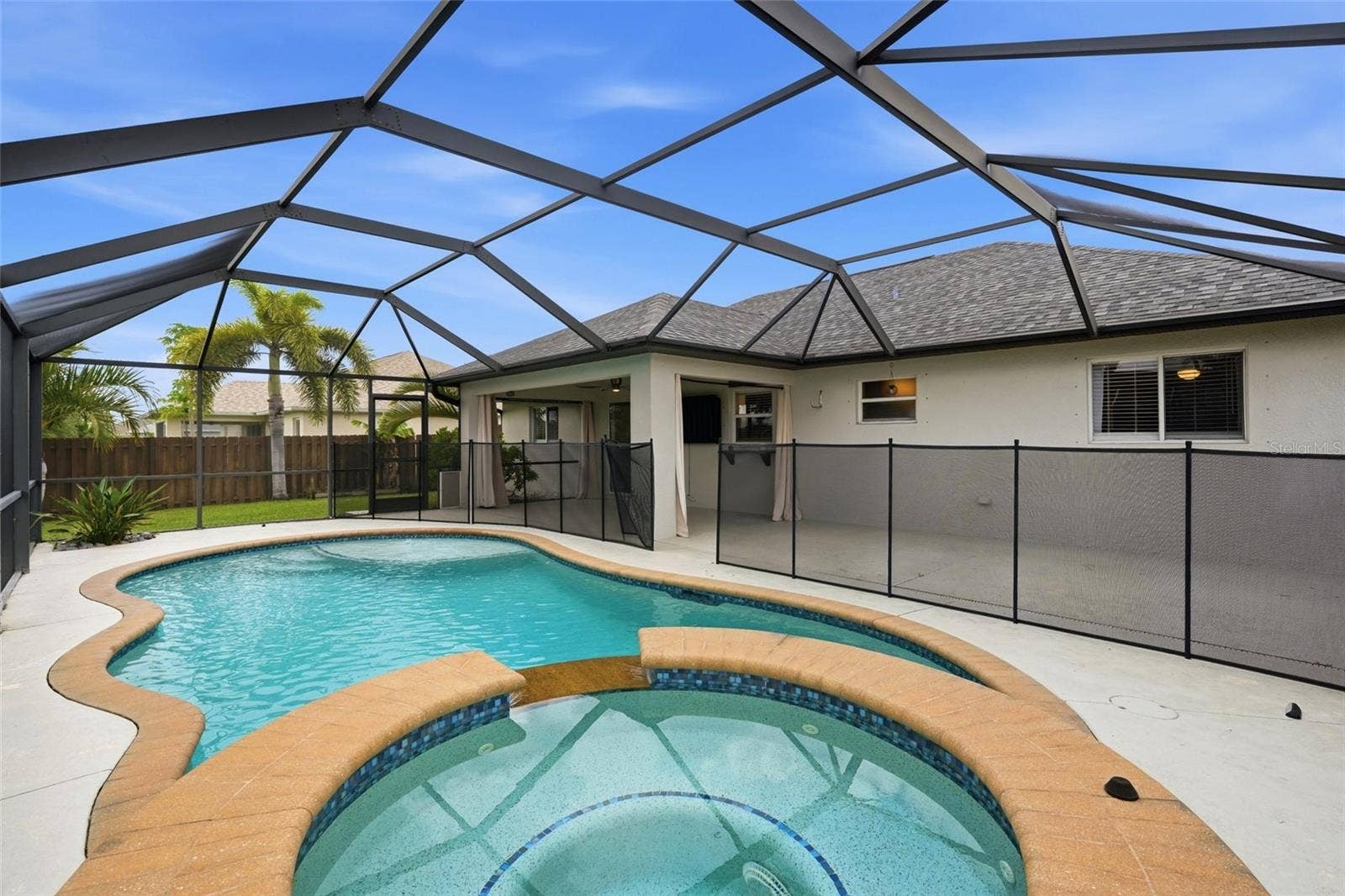 304 NE 20TH TERRACE, Cape Coral, FL 33909 304 NE 20TH TERRACE, Cape Coral, FL 33909