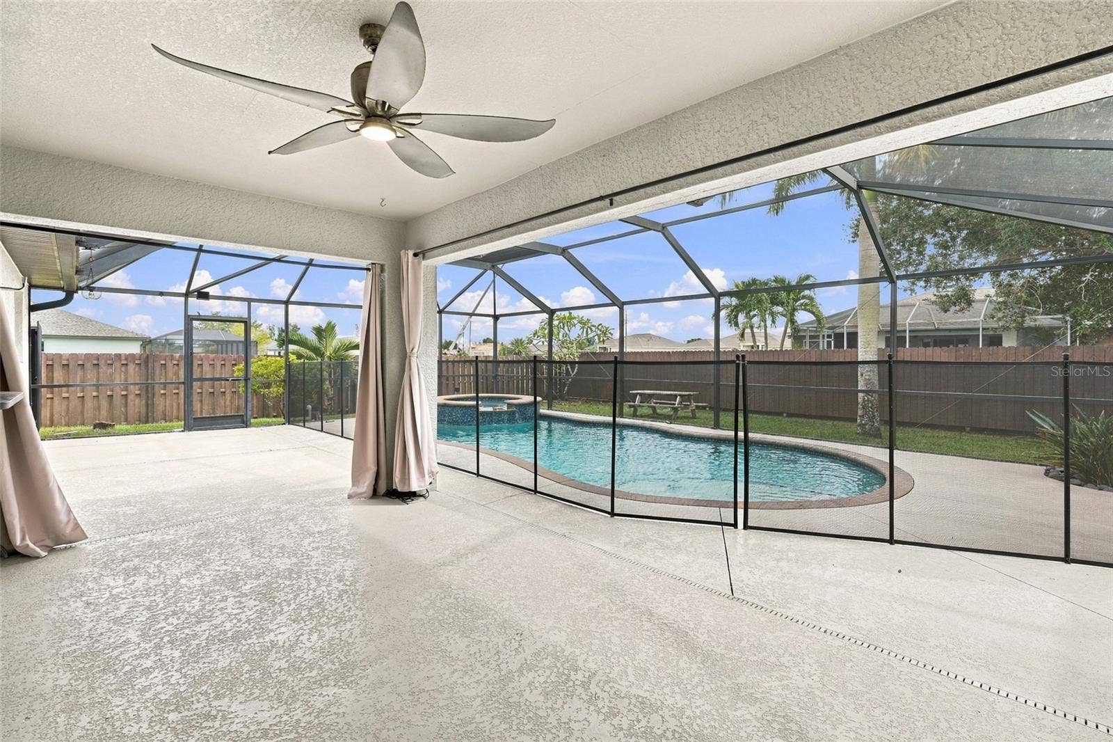 304 NE 20TH TERRACE, Cape Coral, FL 33909 304 NE 20TH TERRACE, Cape Coral, FL 33909