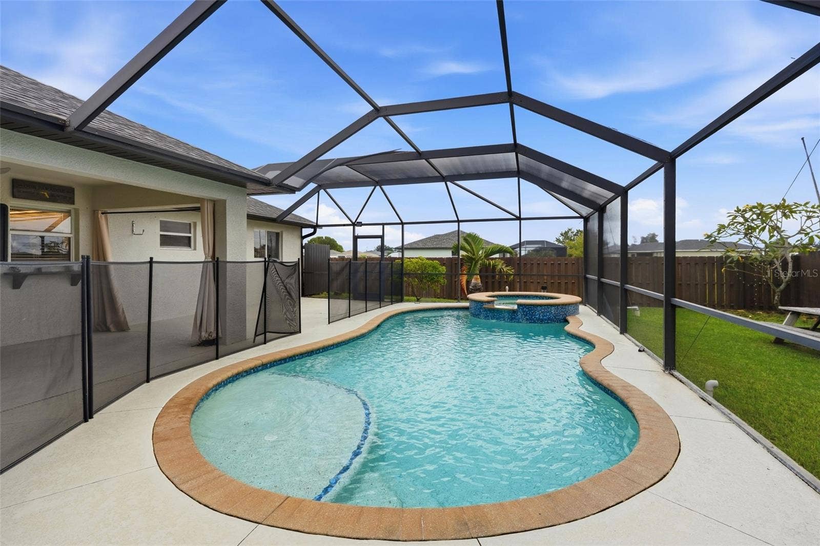 304 NE 20TH TERRACE, Cape Coral, FL 33909 304 NE 20TH TERRACE, Cape Coral, FL 33909
