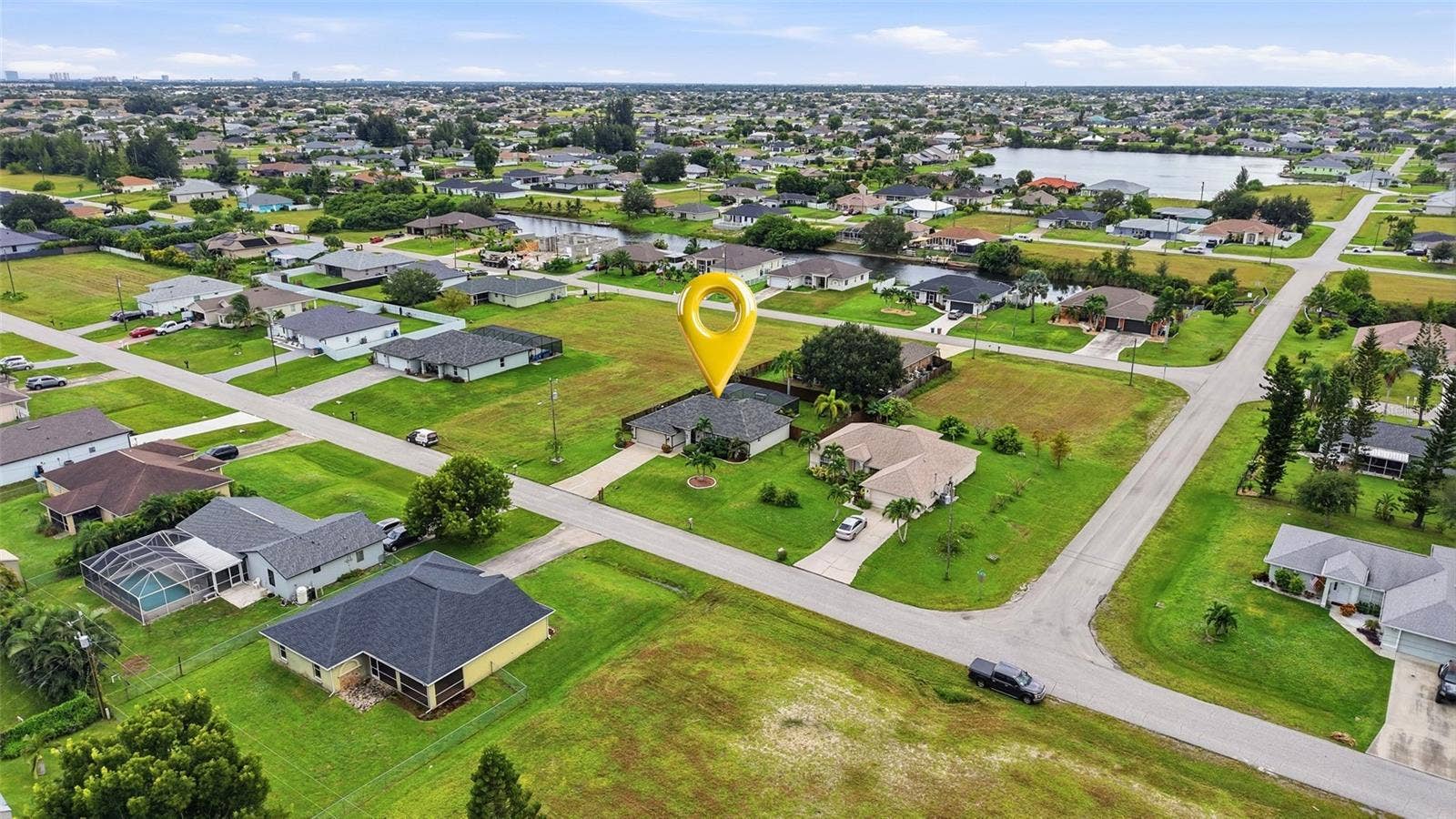 304 NE 20TH TERRACE, Cape Coral, FL 33909 304 NE 20TH TERRACE, Cape Coral, FL 33909