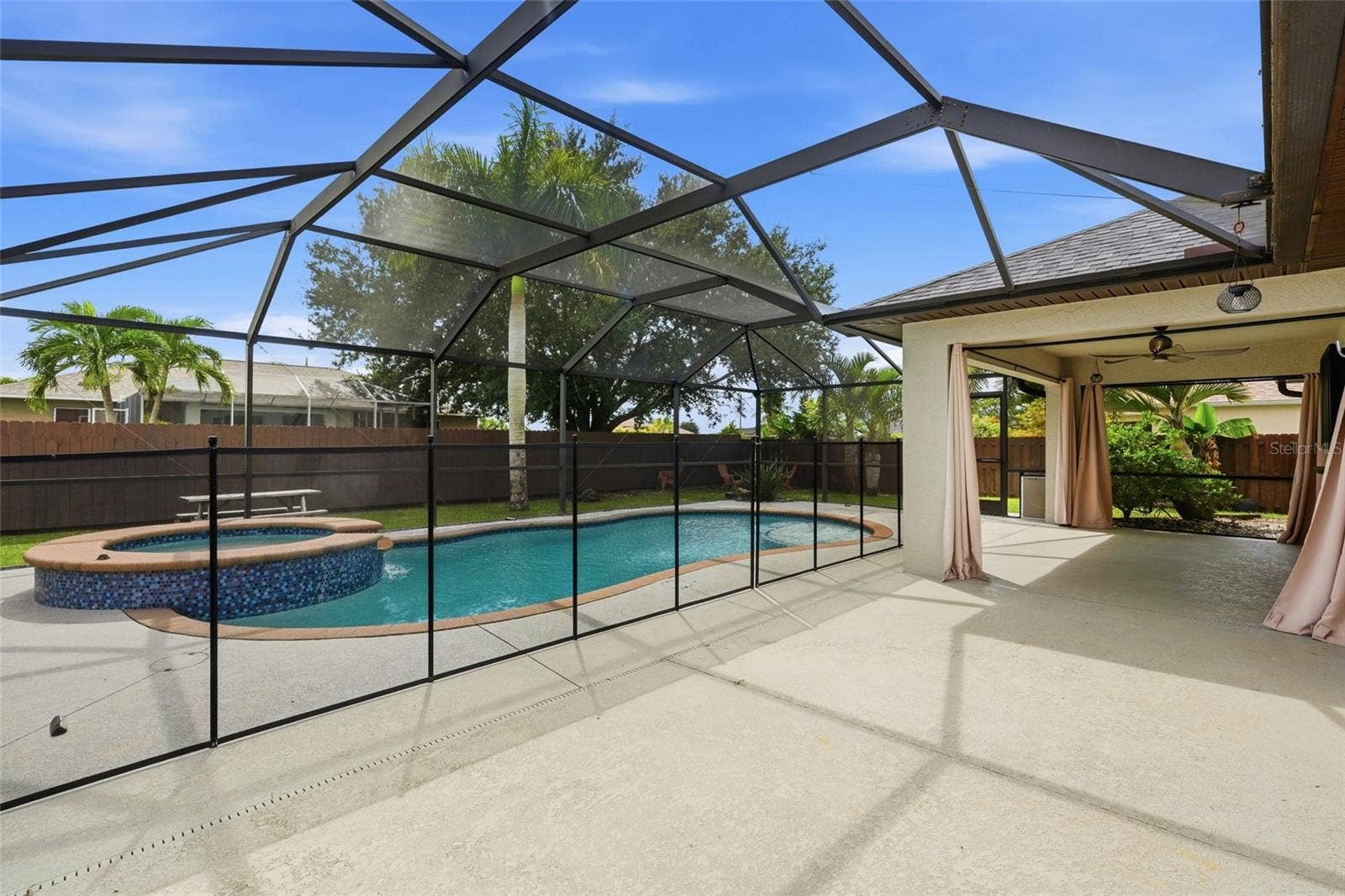 304 NE 20TH TERRACE, Cape Coral, FL 33909 304 NE 20TH TERRACE, Cape Coral, FL 33909