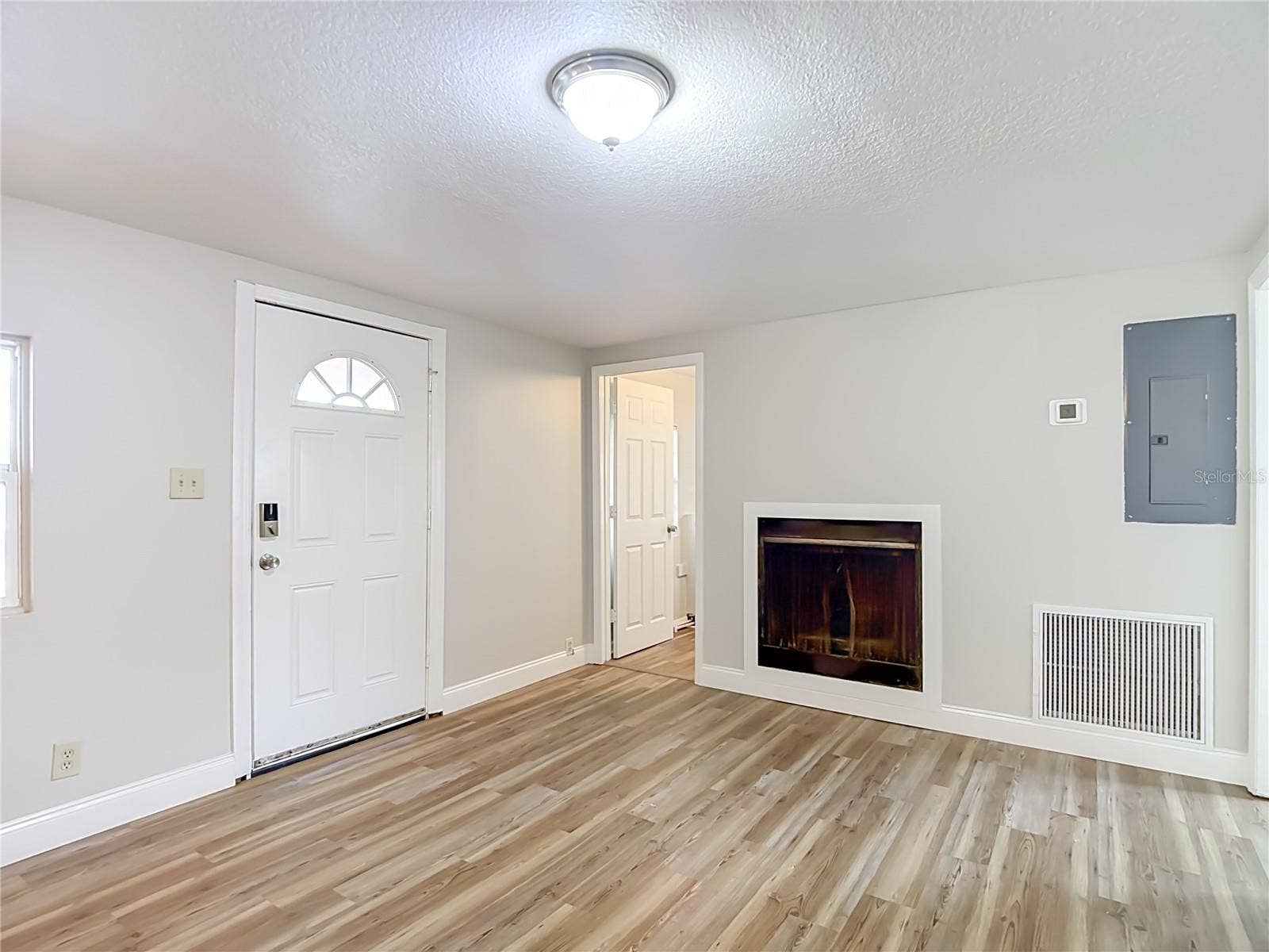 8618 20TH STREET, Tampa, FL 33619 8618 20TH STREET, Tampa, FL 33619
