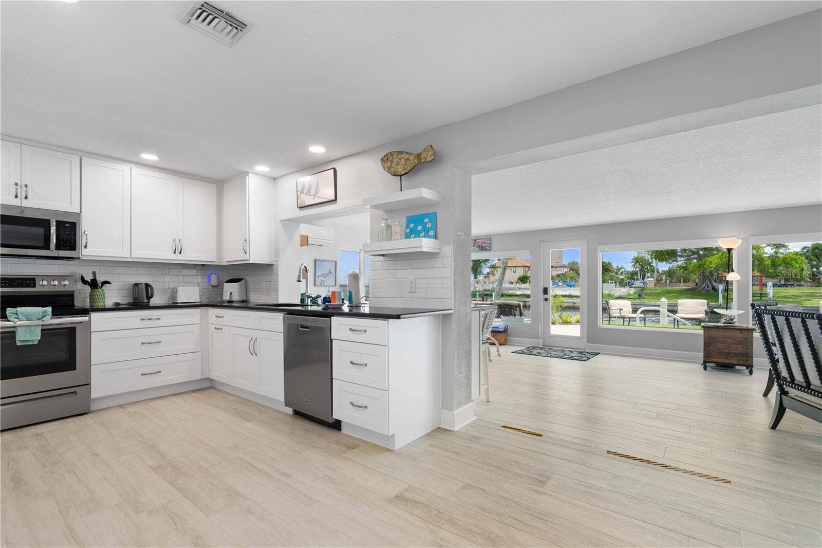 2211 PALM TREE DRIVE, Punta Gorda, FL 33950 2211 PALM TREE DRIVE, Punta Gorda, FL 33950