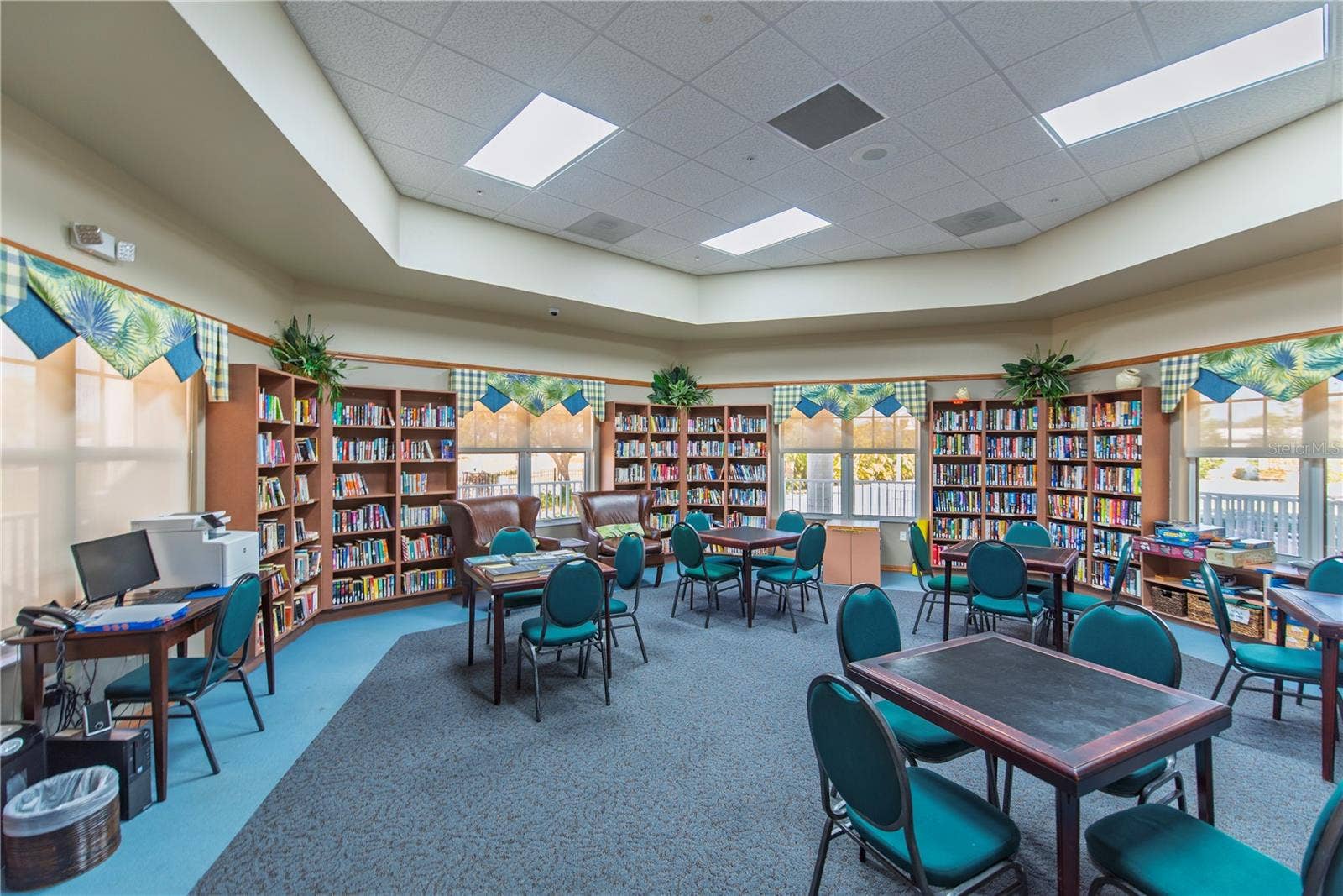 2 COPENHAGEN AVENUE, Punta Gorda, FL 33950 Library