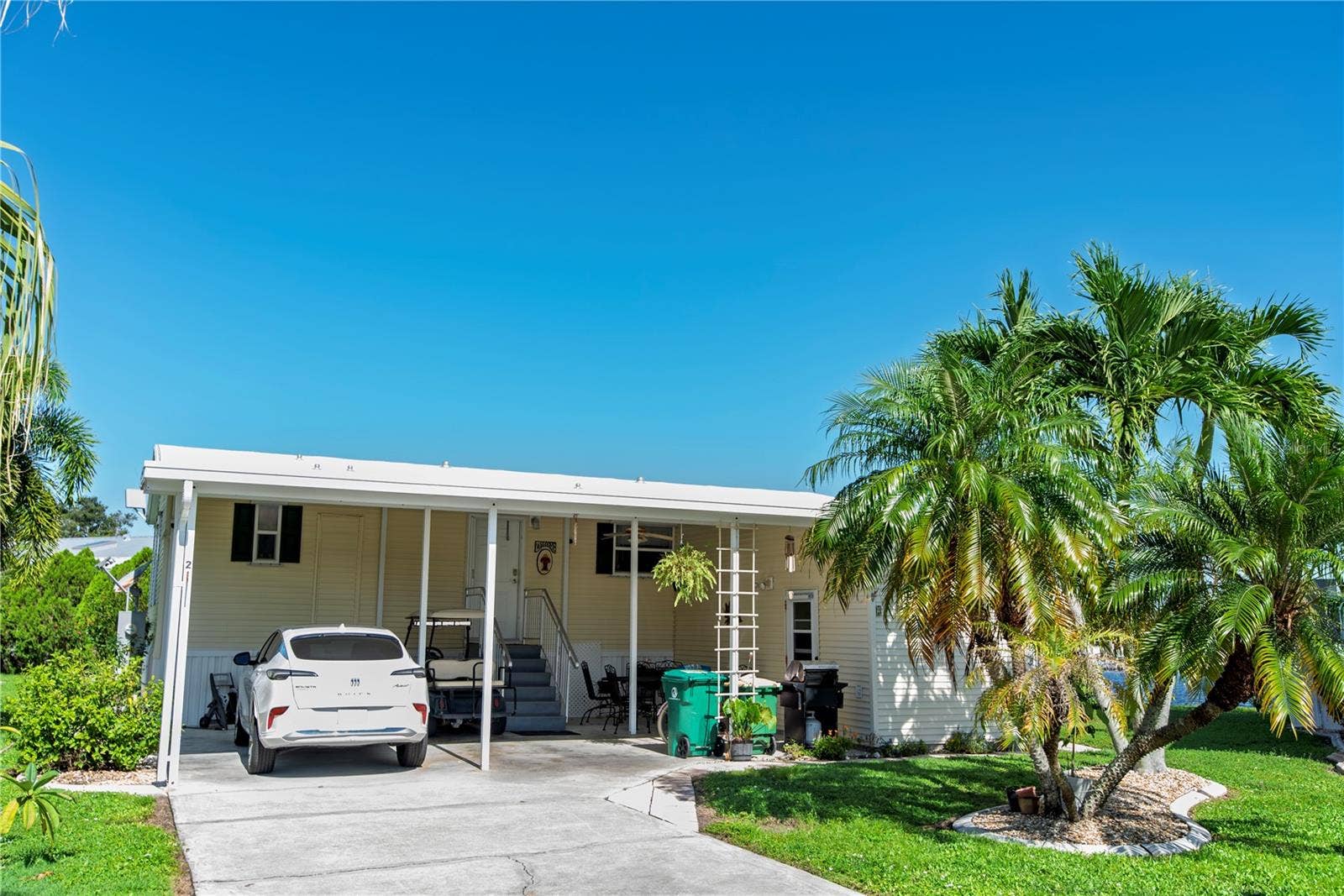 2 COPENHAGEN AVENUE, Punta Gorda, FL 33950 Front
