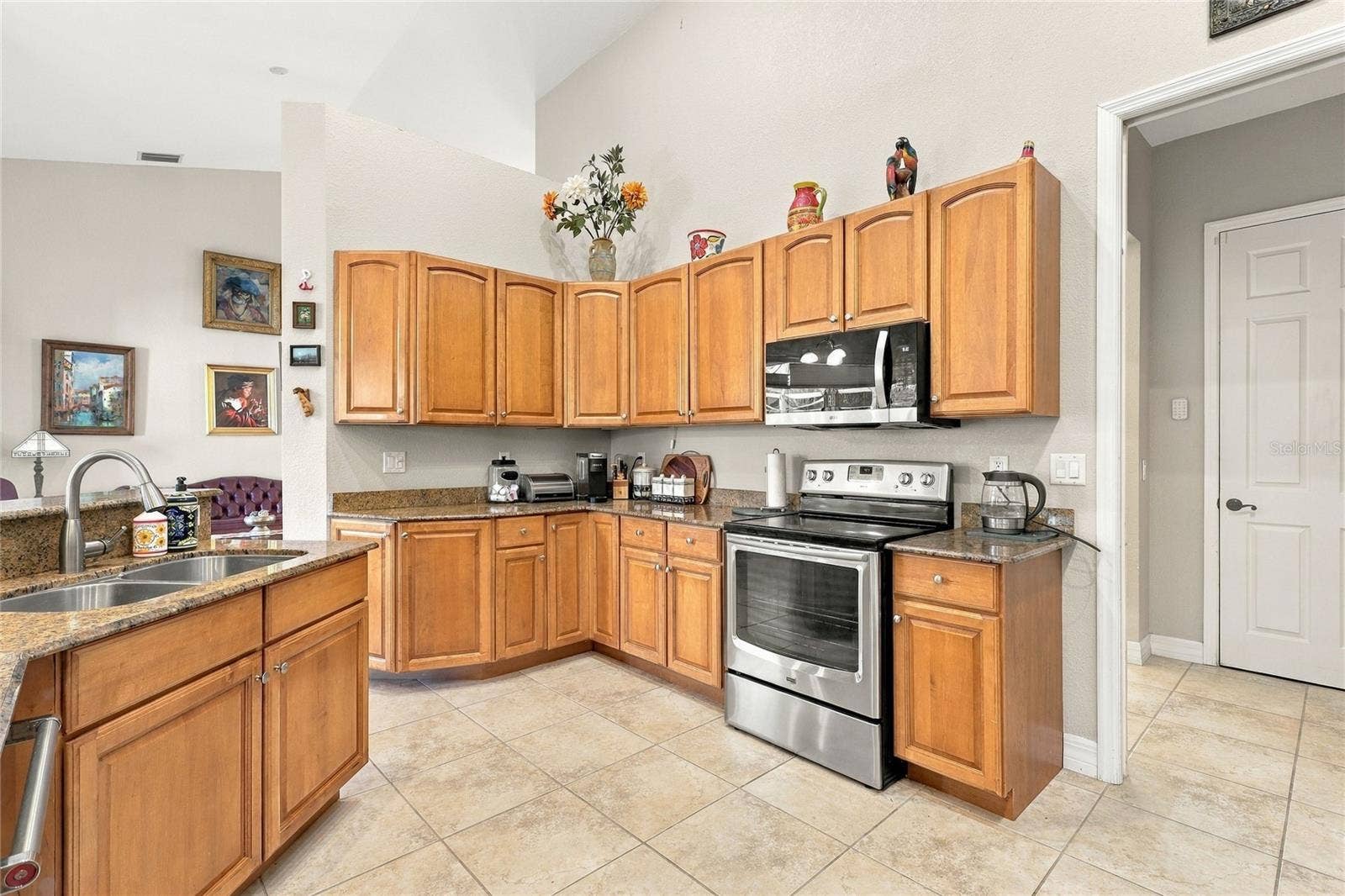 4364 SKYWAY AVENUE, North Port, FL 34288 new appliances