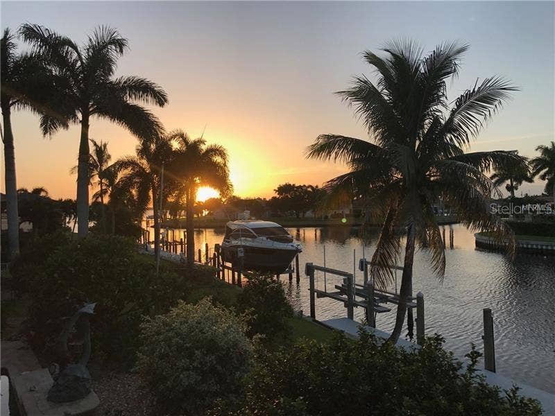 4364 SKYWAY AVENUE, North Port, FL 34288 4364 SKYWAY AVENUE, North Port, FL 34288