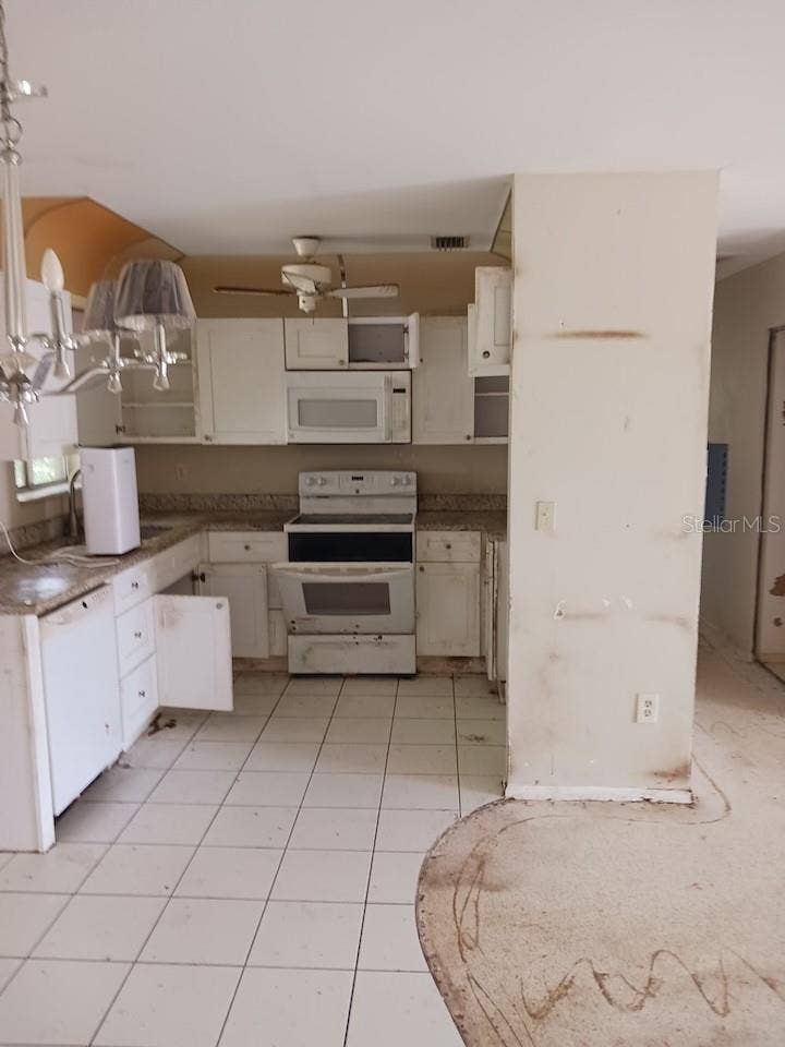 8402 FAY AVENUE, North Port, FL 34287