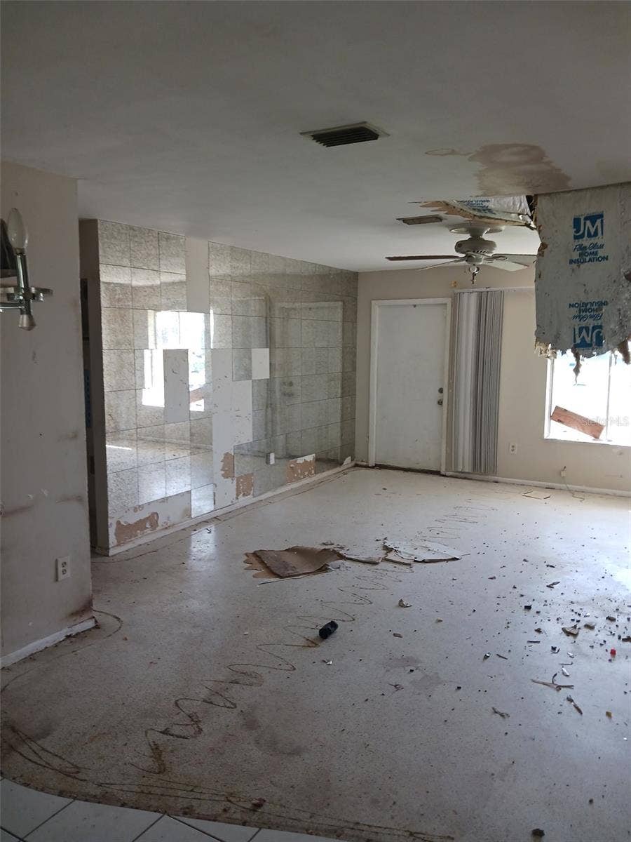 8402 FAY AVENUE, North Port, FL 34287